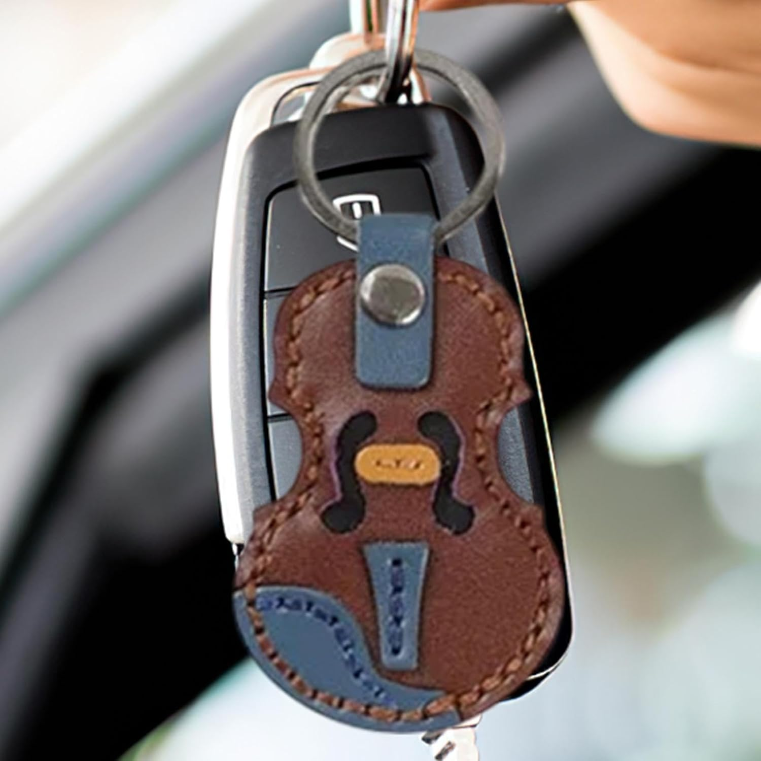 G&eacute;n&eacute;rique Wallet Charm, Key Organizer, Personalized Keychain, Multipurpose Violin Keychain Making Kit, Vintage Leather Keychain, Stylish Bag Accessories, Decorative Pendant for Wallet image number 5