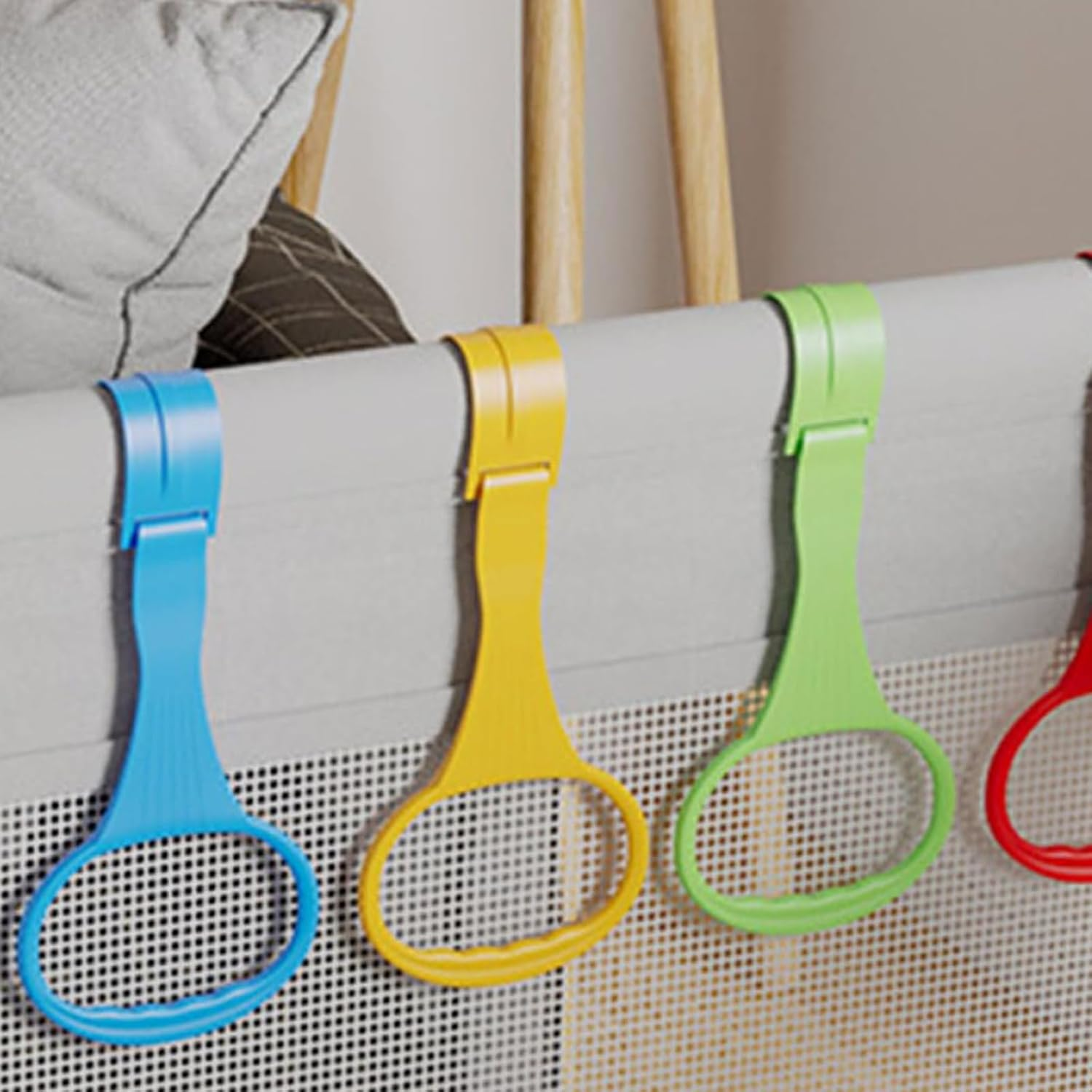 8 PCS Plastic Baby Crib Pull Rings - Kids Walking Exercises Assistant Stand up Rings for Infant Toddler Practice Tool - 4 Colors image number 4