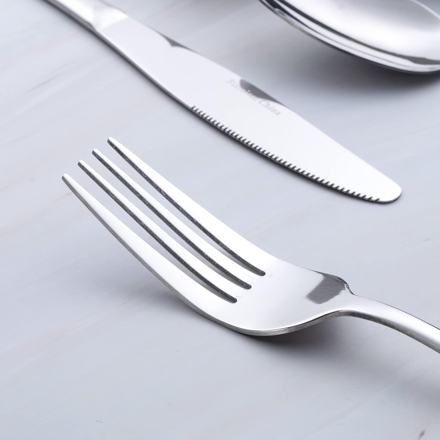 Gogeili 30-Piece Silverware Set for 6, Stainless Steel Flatware Cutlery Set for 6, Include Fork, Knife and Spoon Set, Mirror Finished image number 2