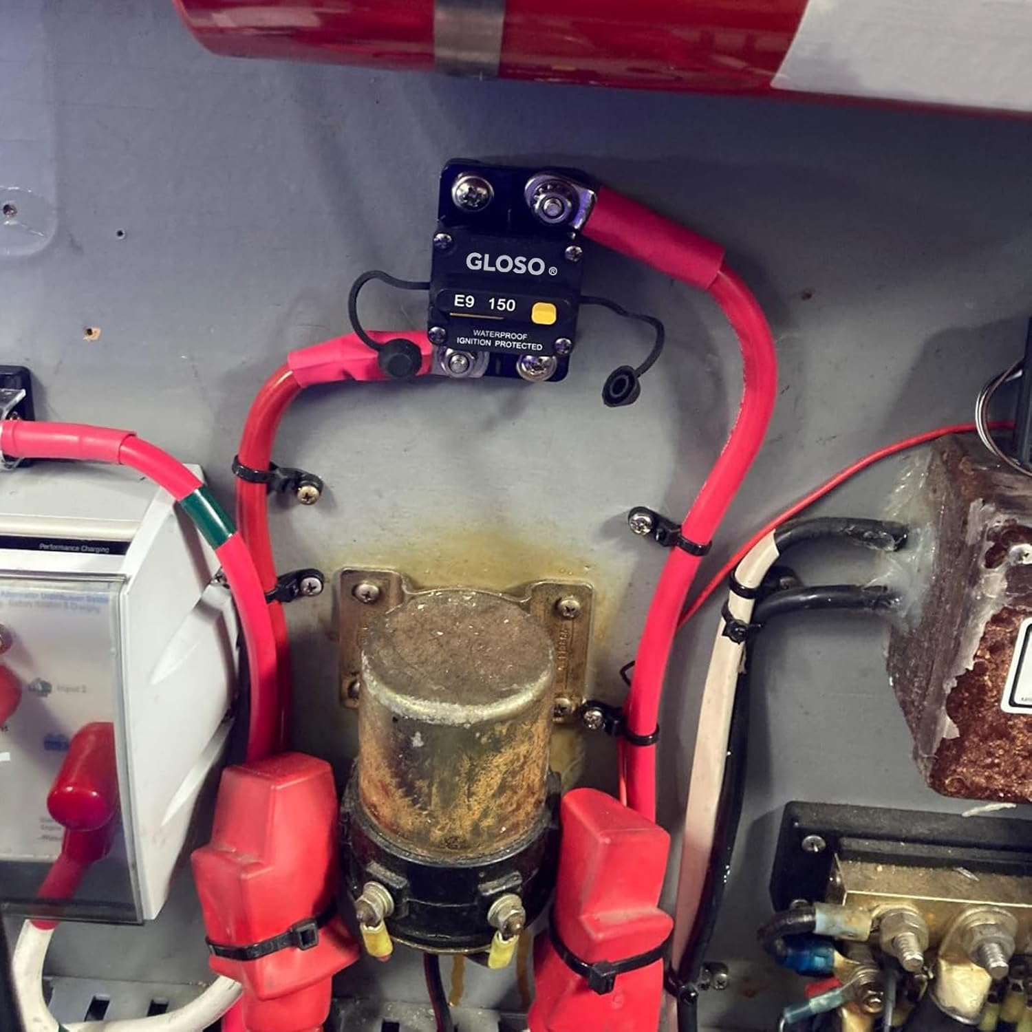 GLOSO E99 Waterproof Circuit Breaker 12V-48V DC Extended Surface Mount Manual Reset High-Amp for Marine RV Truck (135A) image number 3