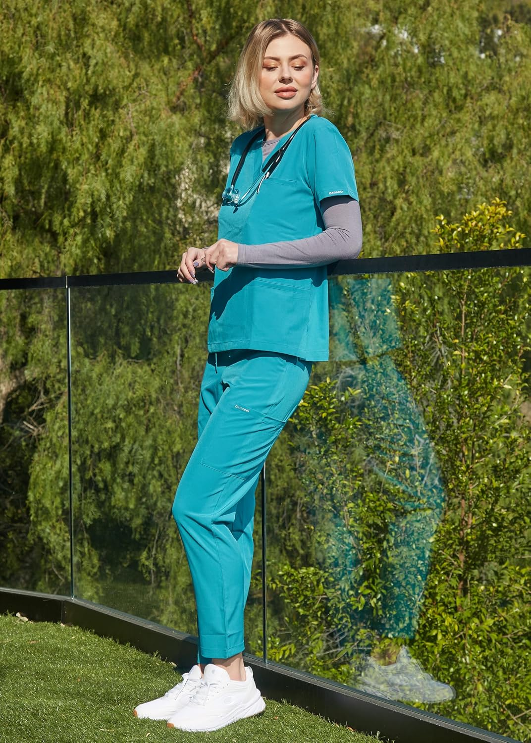 Dagacci Medical Uniform Unisex V-Neck Utility Cotton Scrub Set image number 6