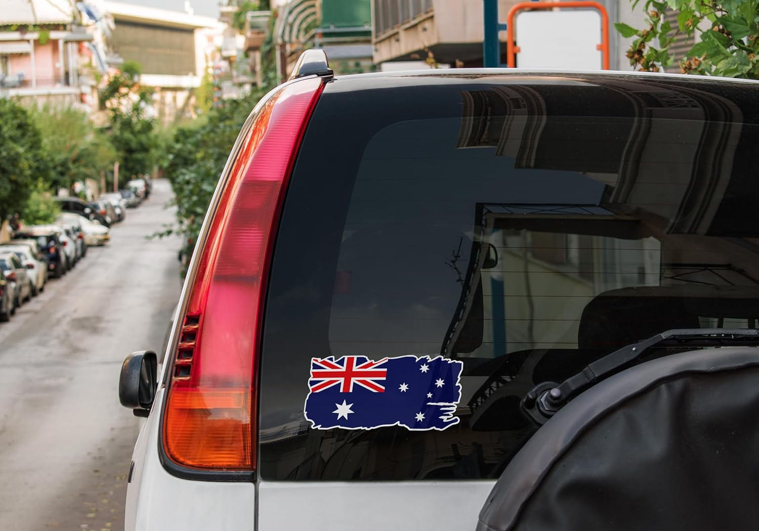 Distressed Australian Flag Car Sticker &ndash; 150X77Mm Weatherproof Vinyl Decal &ndash; Bubble-Free, Peel & Stick &ndash; Aussie Pride Rustic Flag for Cars, Utes, Laptops, Windows &ndash; Australian Made