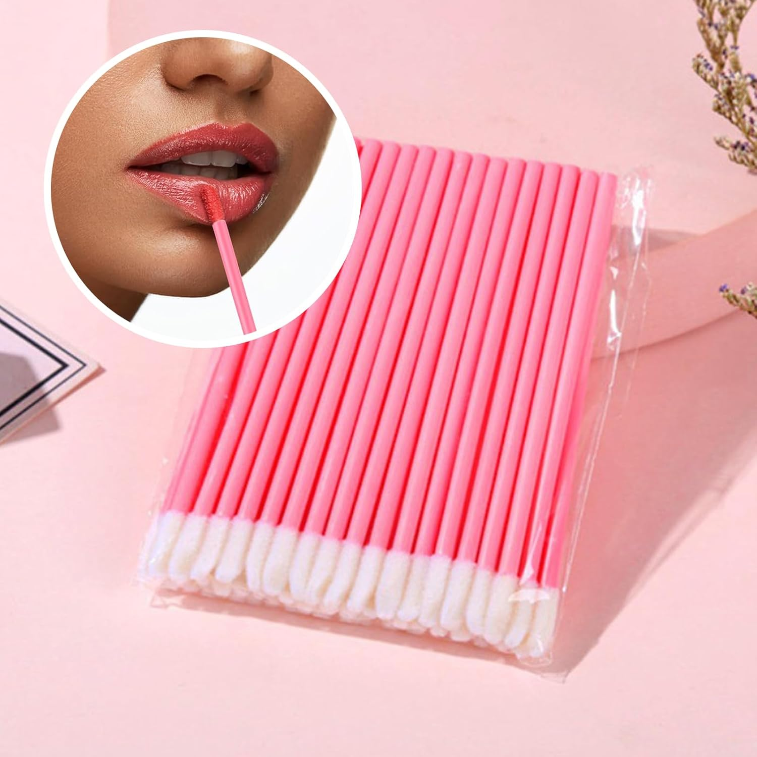 Agwenkui 200 PCS Disposable Lip Brush Wands Lipstick Applicator Lip Gloss Concealer Brushes - Disposable Lip Brush Wands for Lipstick Applicator Makeup Brushes (Hygienic Single Use)