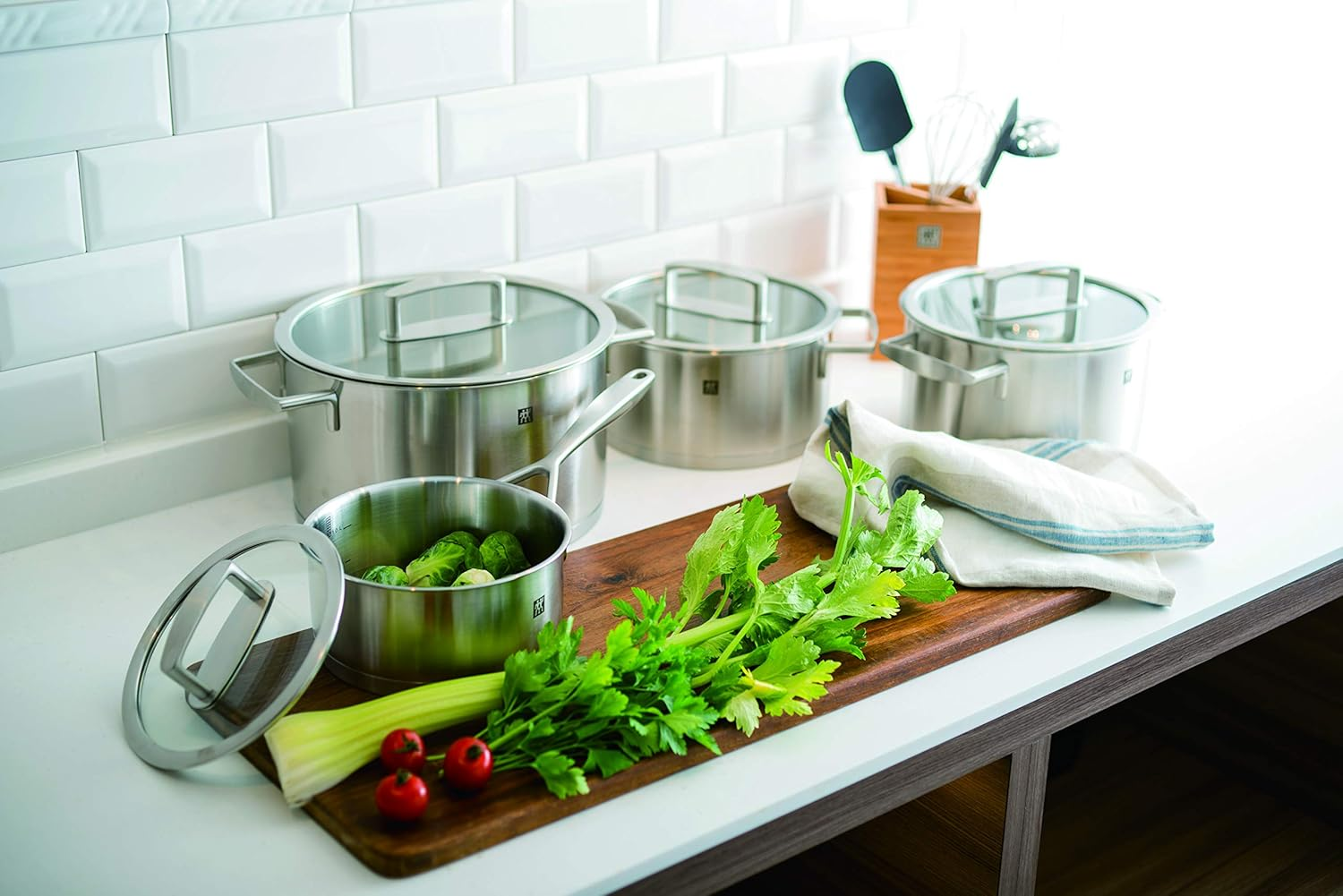 Zwilling Vitality Serving Pan 24Cm (3L) Stainless Steel image number 3