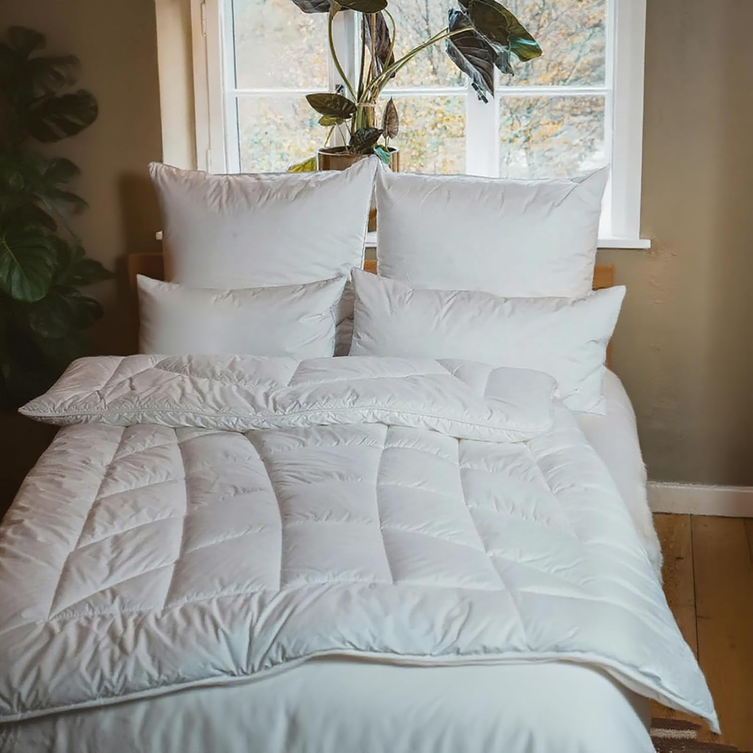 Australian Merino Wool Quilt - All-Season Warm, Breathable & Lightweight Doona Duvet in 350/500/700 GSM (500Gsm,Double) image number 3