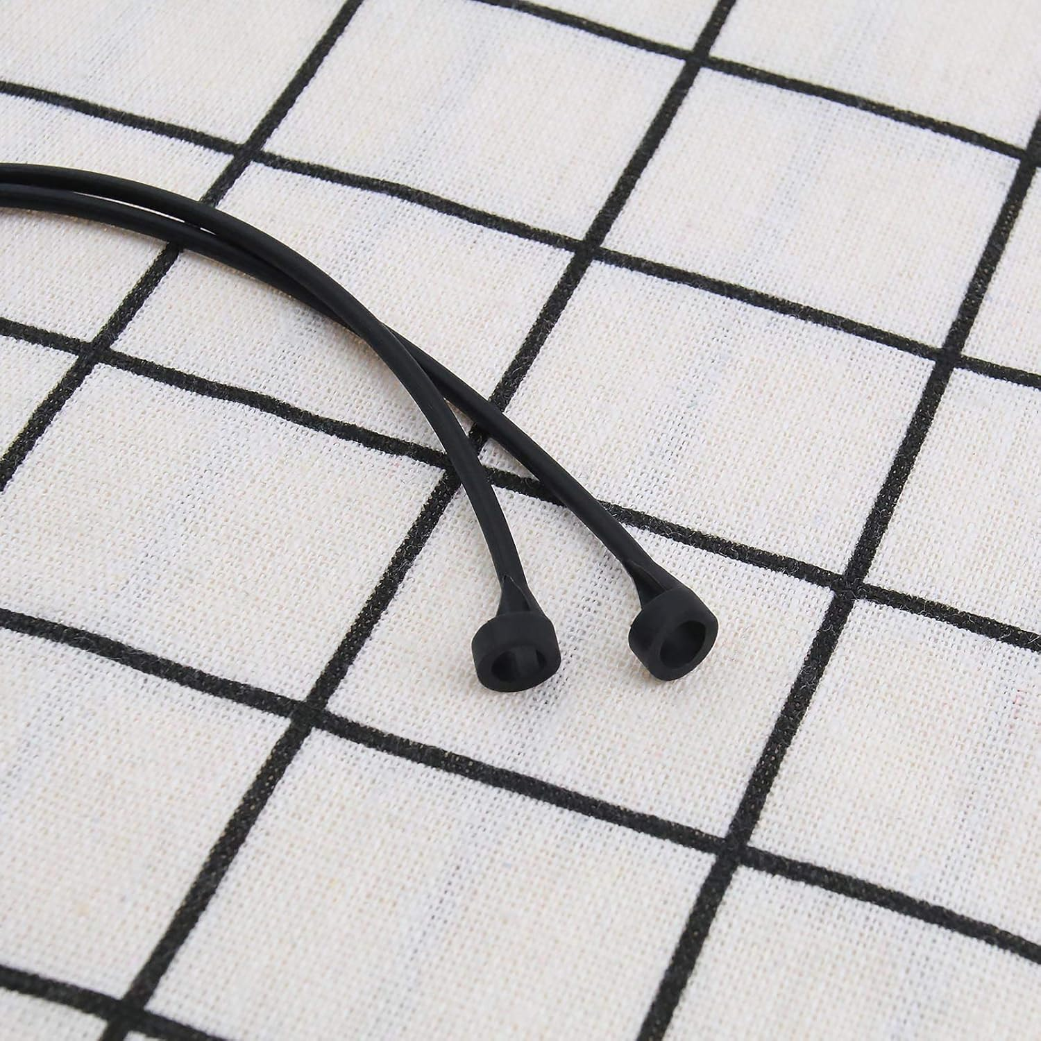 Emsea Hearing Aid Clip Holder Anti-Lost Lanyard Safety Retainer Retention Cord Protector Silicone Black for Adults Seniors Kids