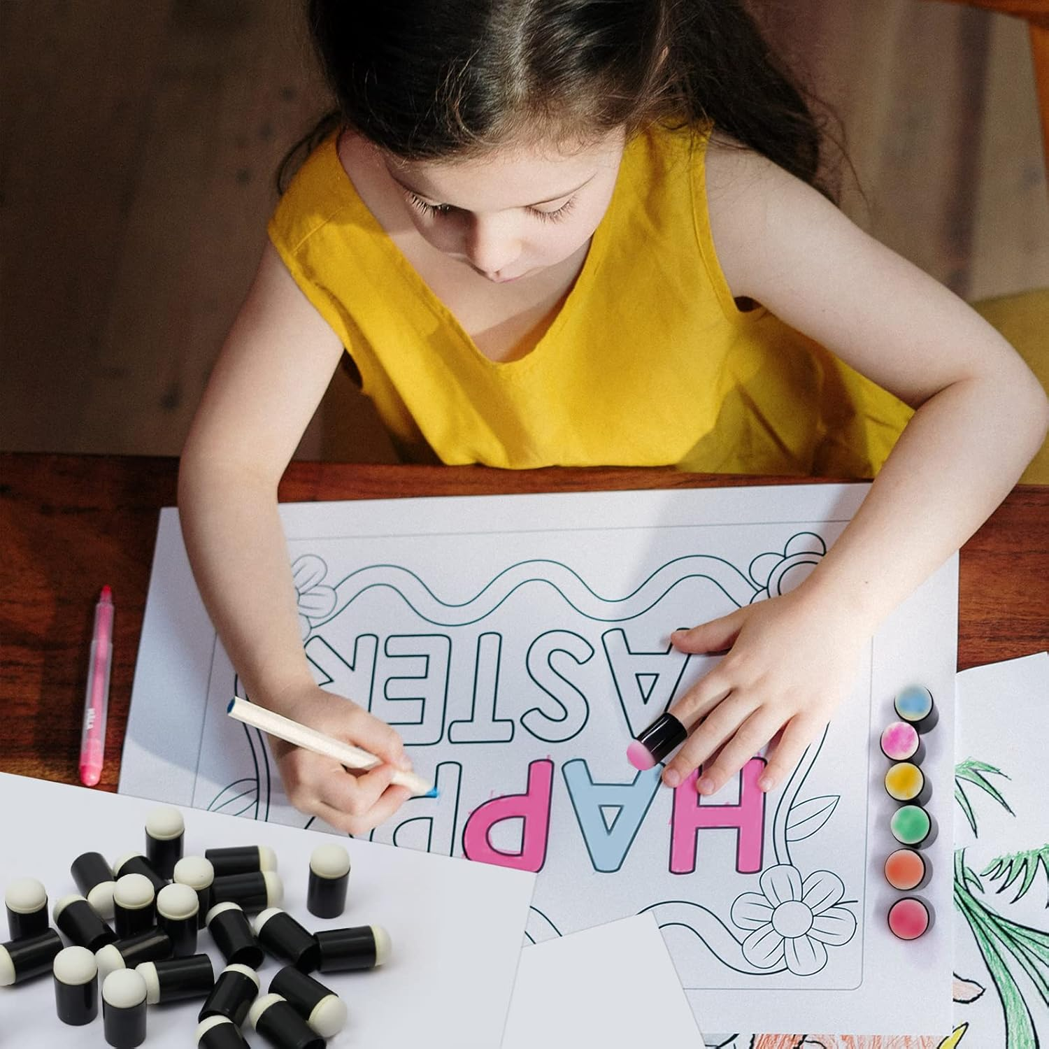 Daily Treasures 64-Pieces Finger Sponge Daubers (24Pcs Finger Painting Sponge +40Pcs for Replacing), Arts and Craft Painting Projects Daubers for Stamping, Drawing, Ink, Card Making image number 2