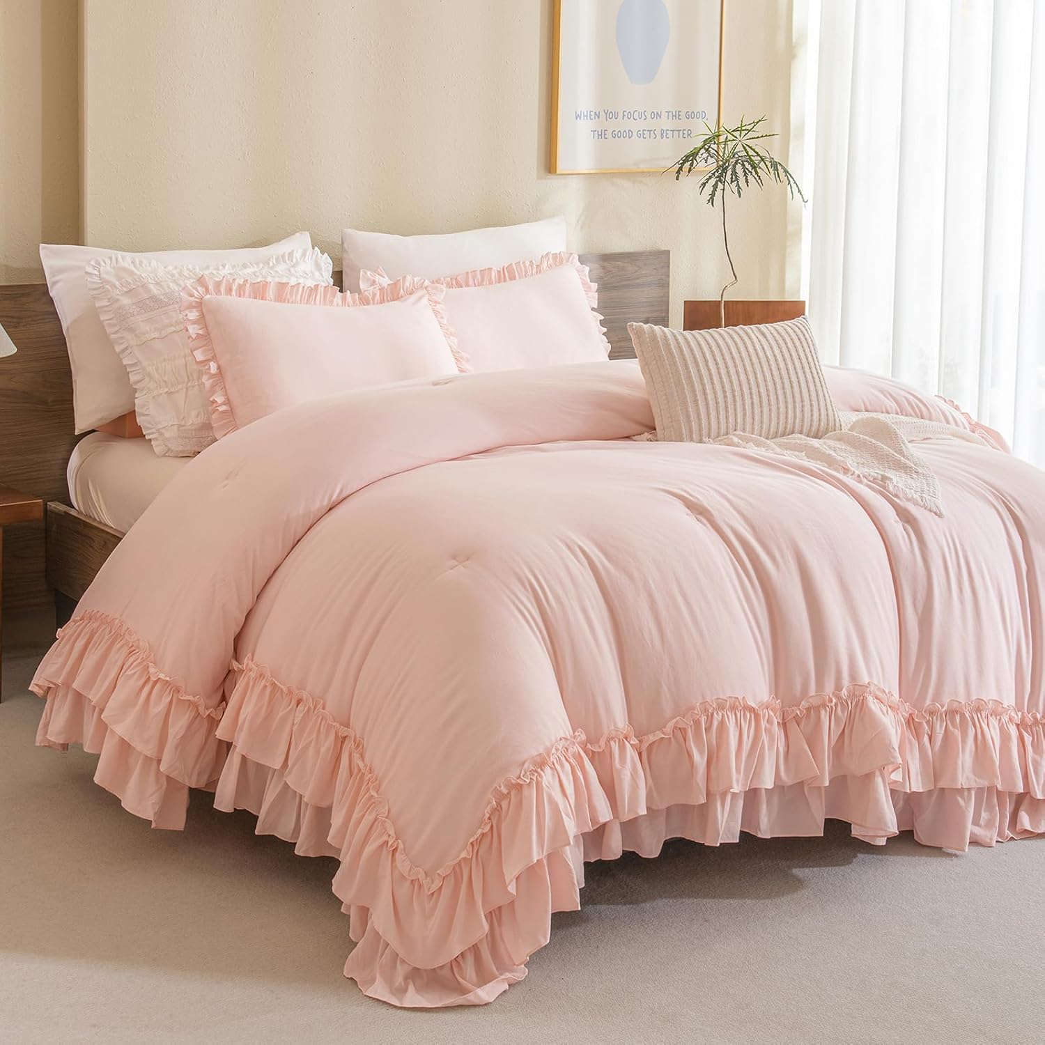 Masaca Ruffled Comforter Set Queen,3-Piece Farmhouse Shabby Boho Chic Bedding,Ultra Soft Linen Feel Textured Bed Comforter Set (1 Ruffle Comforter+2 Pillow Shams)