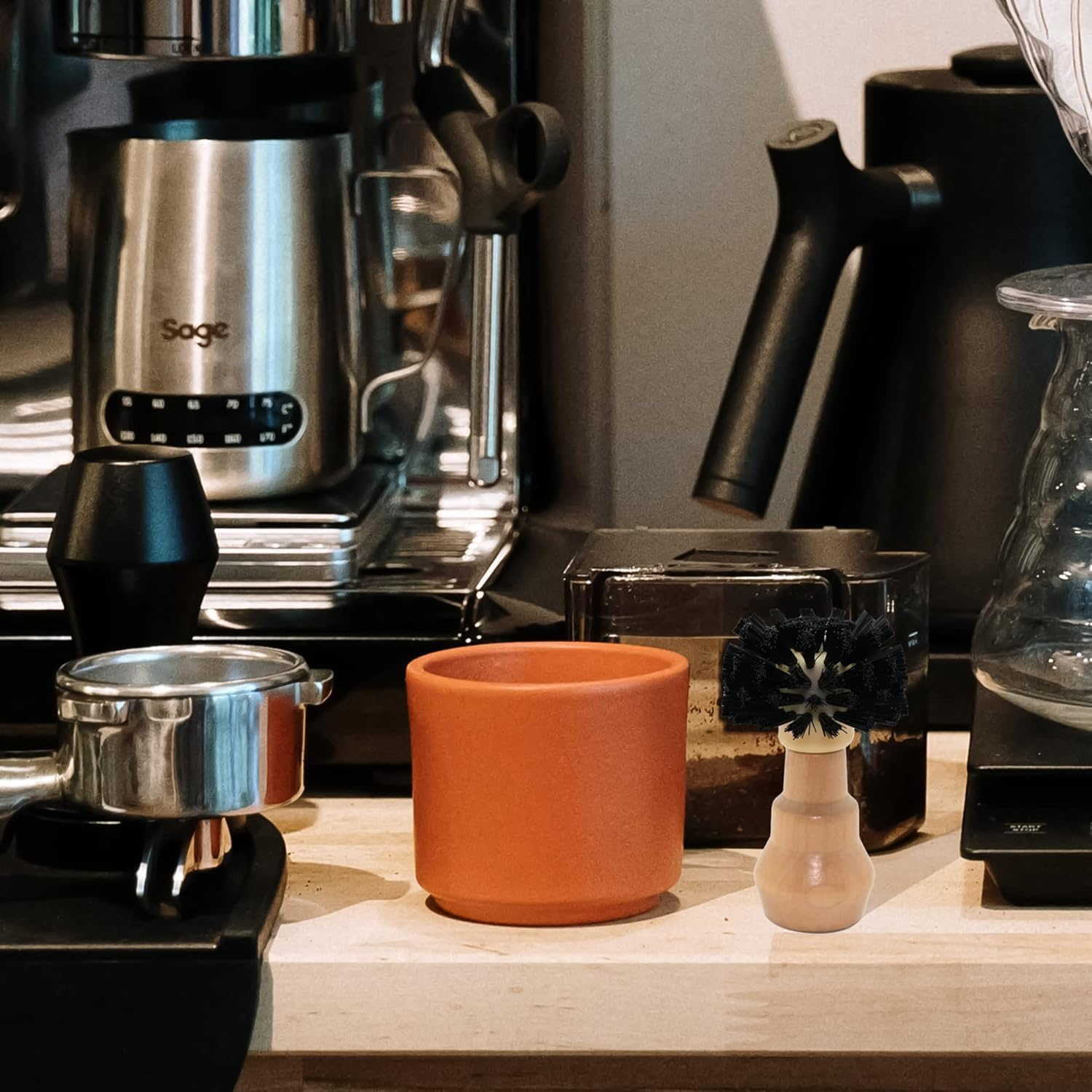 THJOPOKEEL Coffee Filter Cleaning Brush, Suitable 54Mm-62Mm Coffee Machine Portafilter Brush, Wooden Handle Coffee Powder Bowl Cleaning Brush image number 2