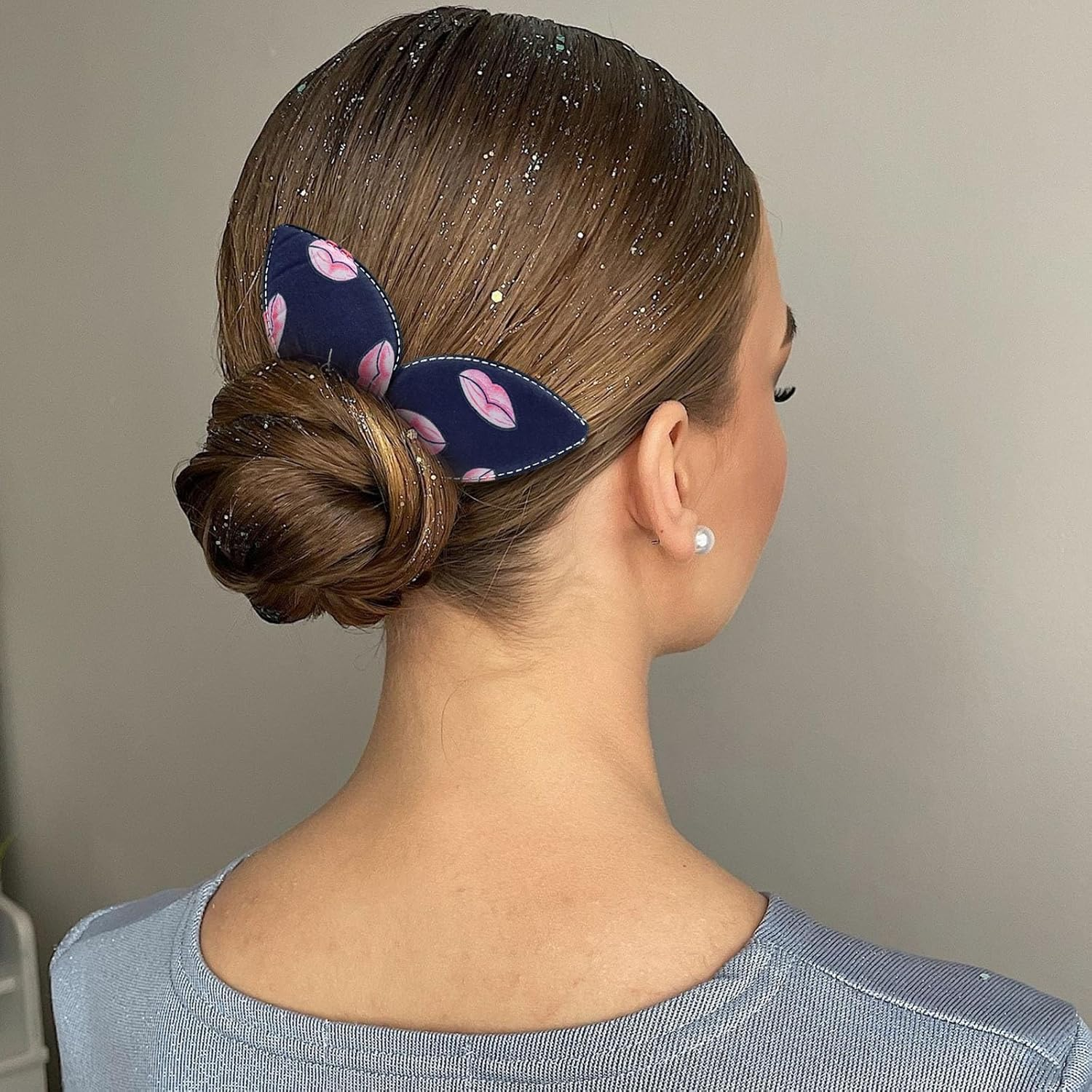 4 Pcs Deft Twist Donut Hair Bun Maker and Rabbit Ear Bun Twister - Flexible and Quick Hair Styling Accessories for Women and Girls (Blue+White+Pink+Navy Blue, One Set) image number 2