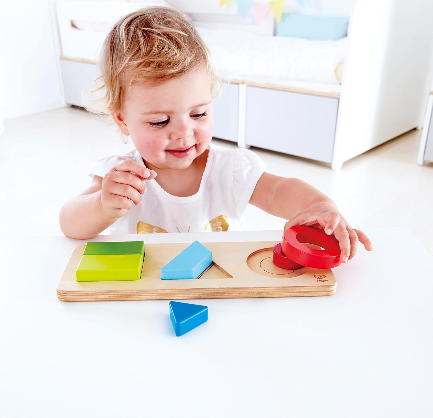 Hape Geometry Puzzle image number 4