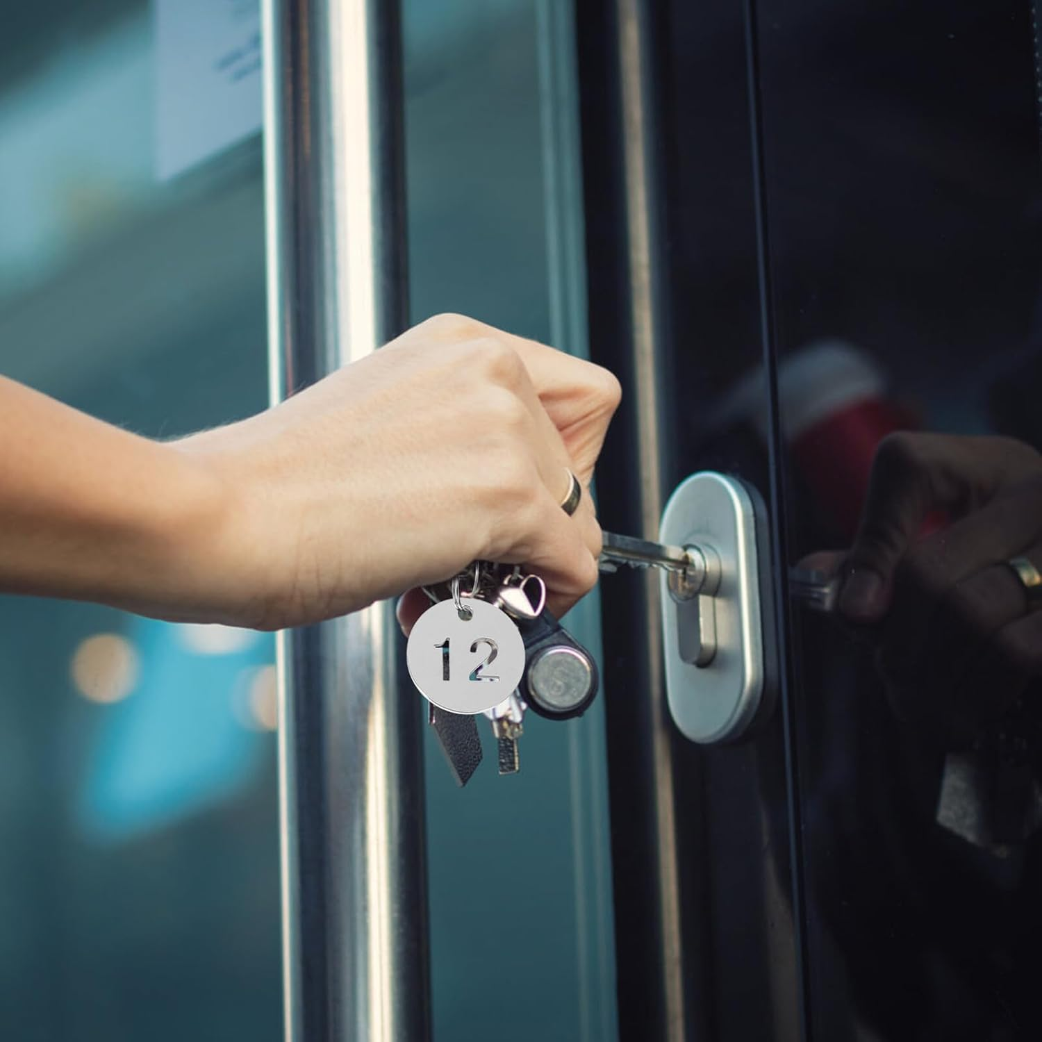 MUCKLILY Stainless Steel Numbered Key Tags Hollow round Metal Key Labels for Travel Luggage Organizing 20Pcs Set image number 1