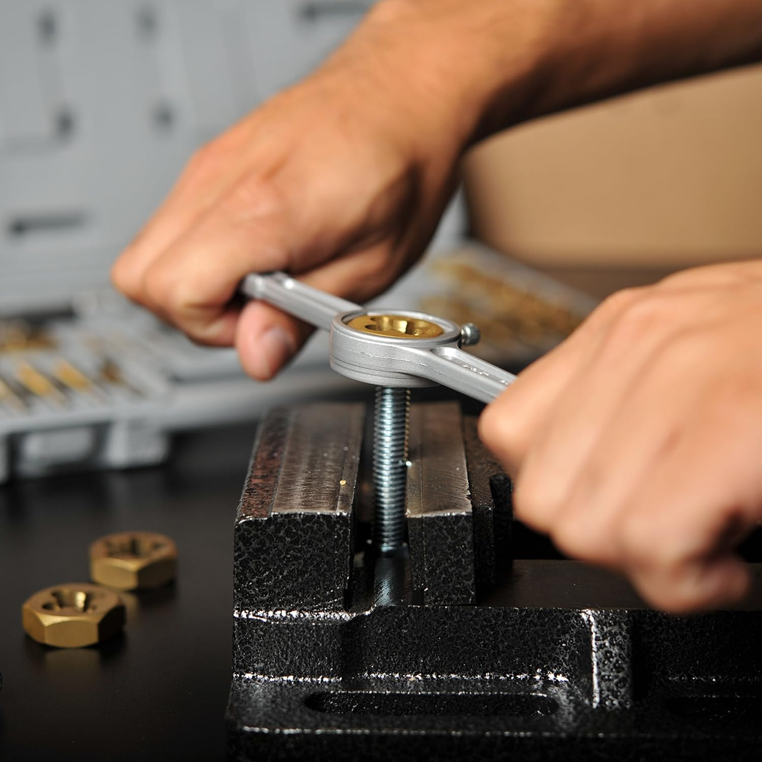 NEIKO 00911A SAE Tap and Die Set, Titanium-Coated Alloy Steel Taps and Dies, Large Threading-Tool Kit with Storage Case, 40-Piece Set image number 3