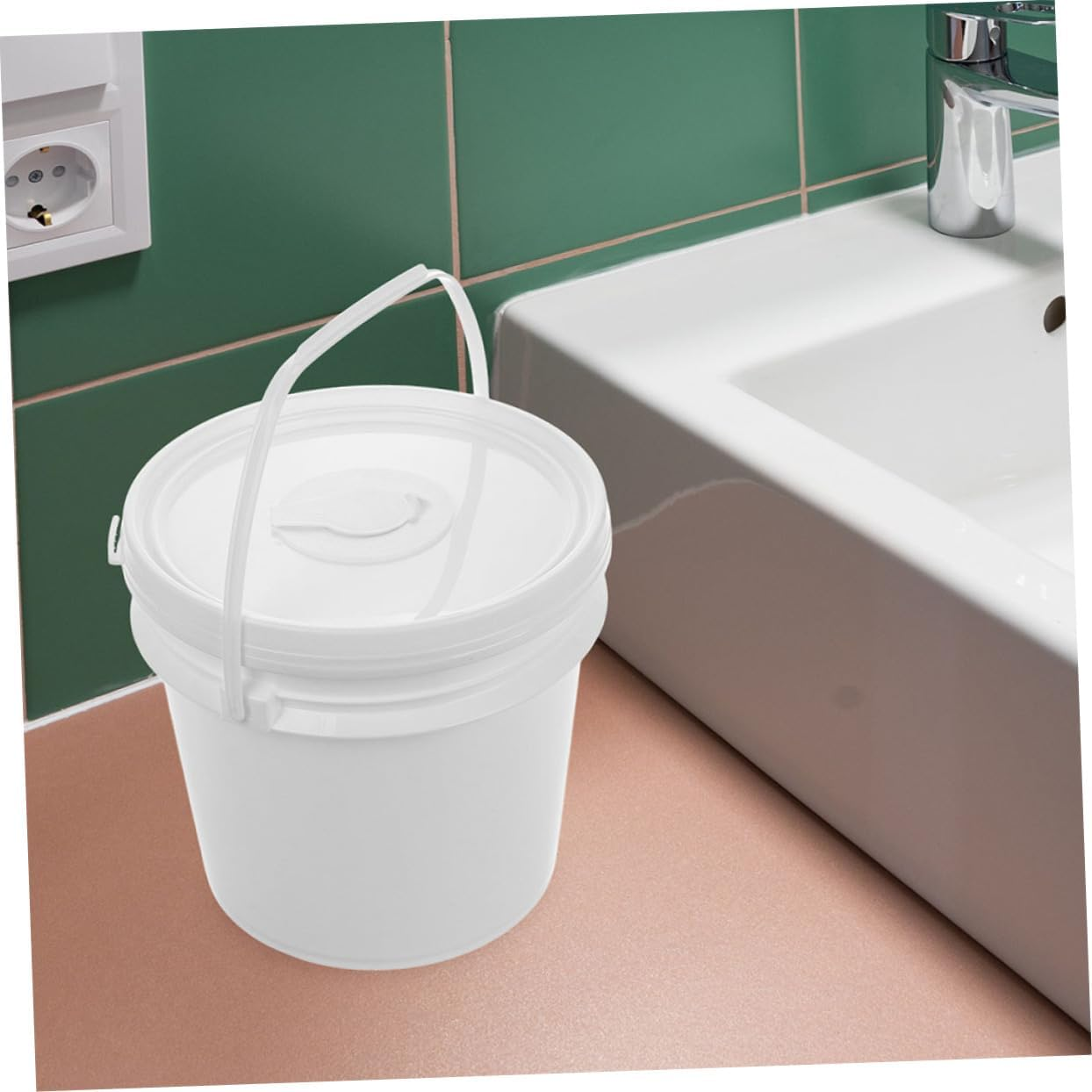 Wet Wipes Bucket Plastic Wipe Dispenser Secure Lid for Bathroom Use Large Capacity Container for Home Travel Convenient Handle Design image number 4