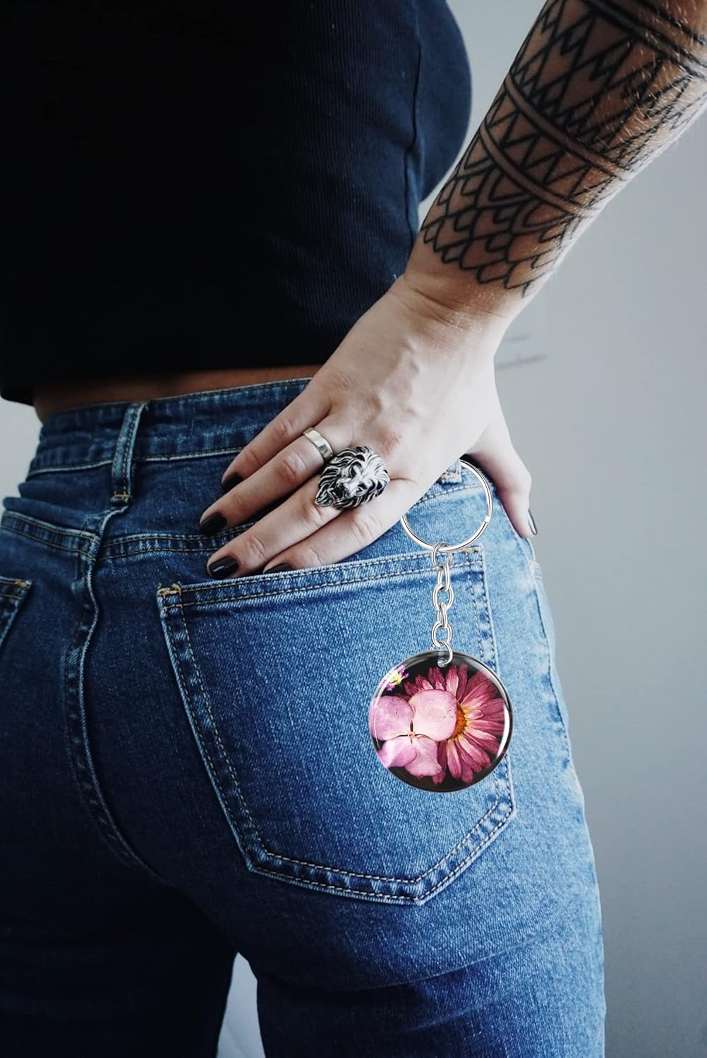 Weenkeey 6 Pcs round Keychain Silicone Moulds Epoxy Resin Mold round Shape Resin Casting Moulds for DIY Crafts Jewelry Pendant