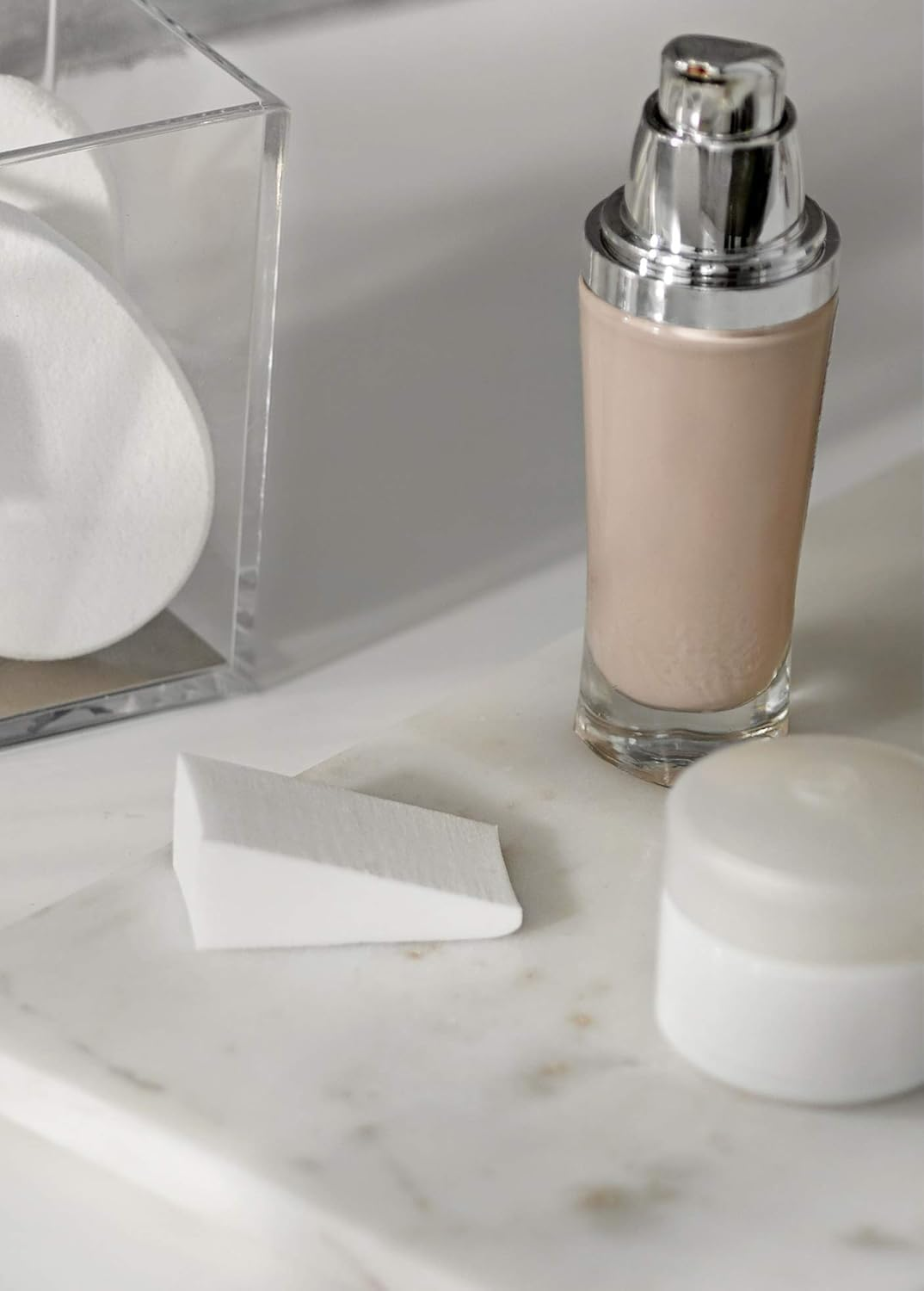 Swisspers Premium Pro Cosmetic Wedges, Latex-Free Makeup Wedge, Jumbo Size, 16 Count Bag image number 1