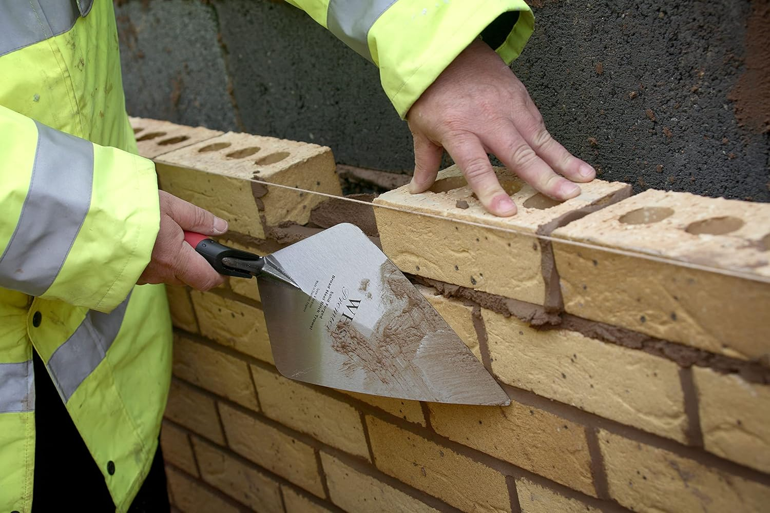 Spear & Jackson 10111SF Tyzack 11" Soft Feel Broad Heel Brick Trowel image number 4