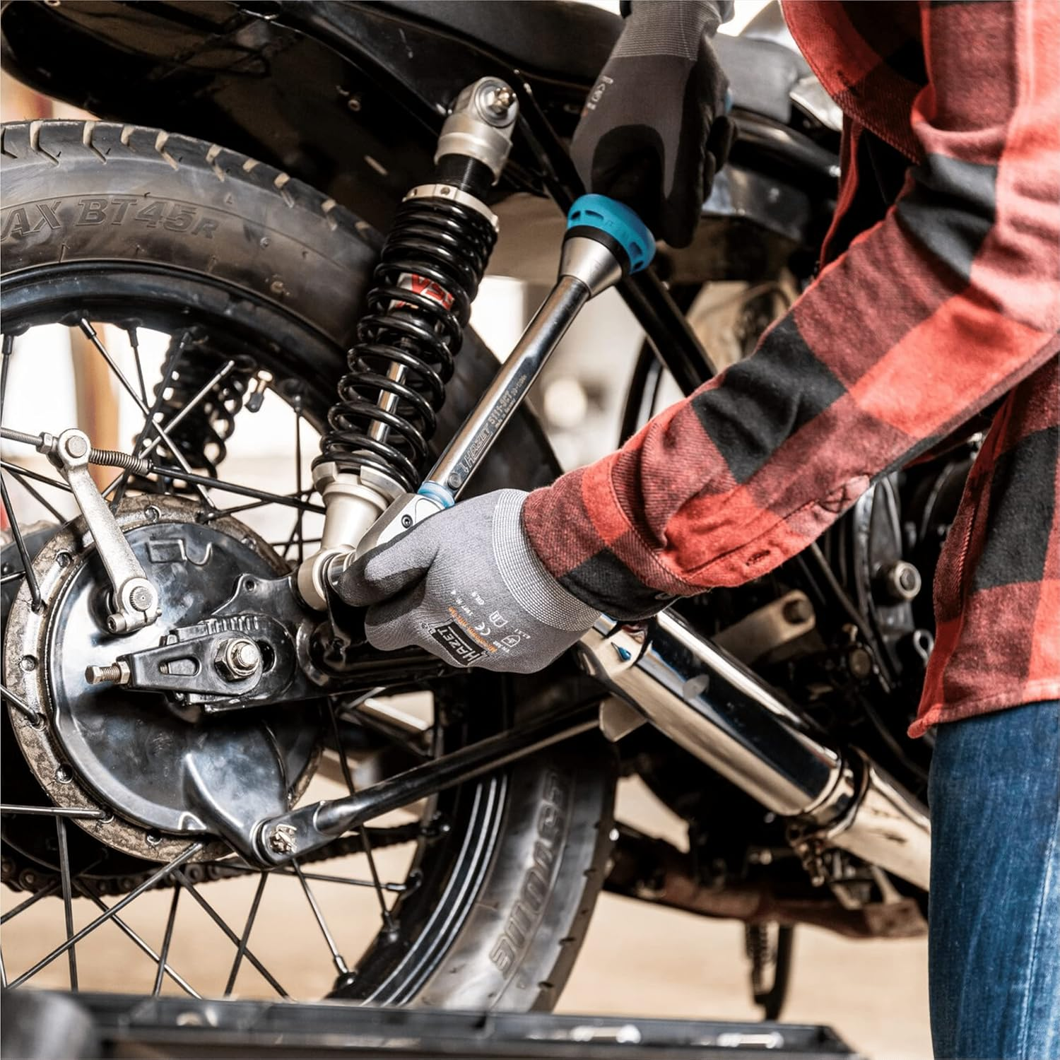 Hazet 5111-3CT 3/8-Inch Square 20-120 Nm Solid Torque Wrench, +/- 3% Accuracy, 375 Mm Length image number 2