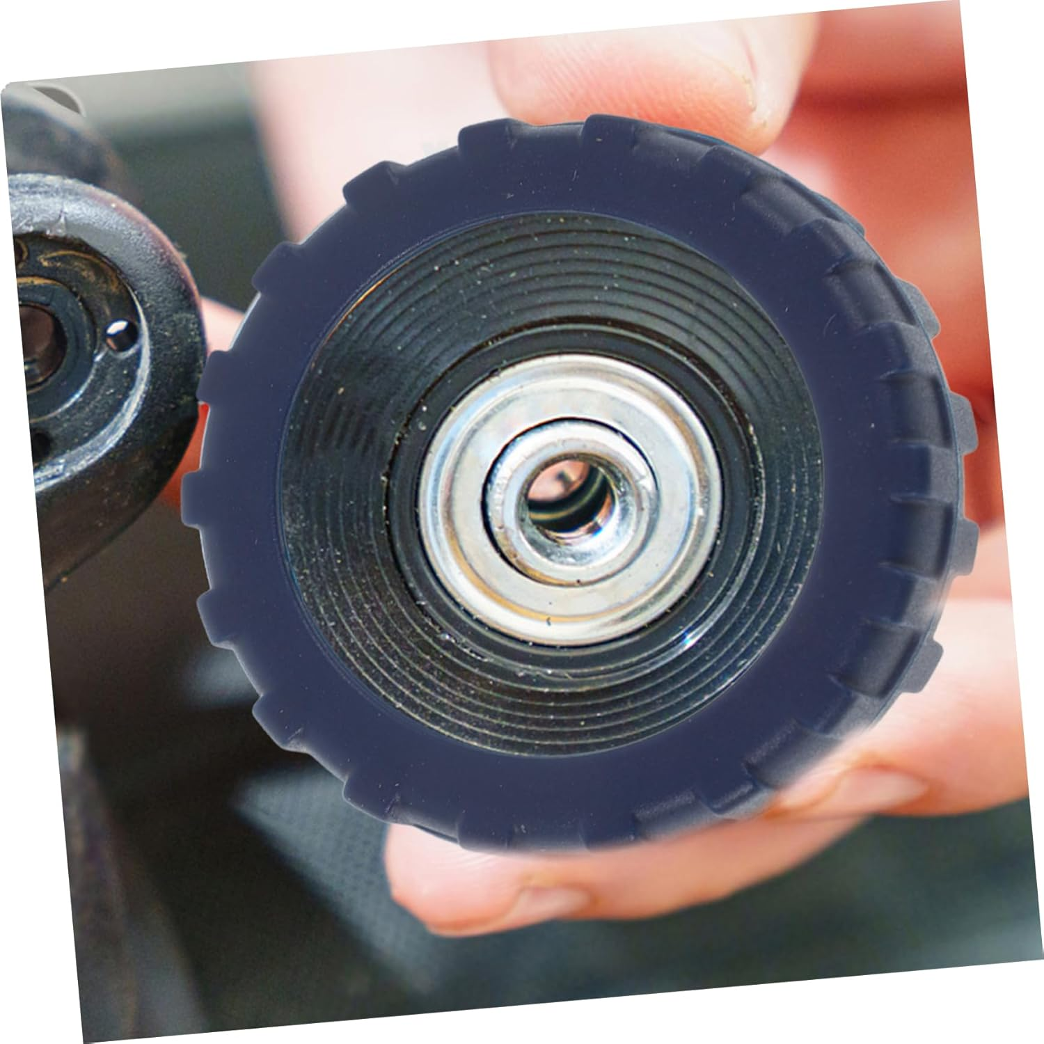 LIGIGWASH 8Pcs Luggage Foot Covers and Suitcase Wheel Covers Set, Silicone Protective Pads, Shock Absorbing and Noise Reducing, Non-Slip 55X55X15Mm for Travel Suitcases