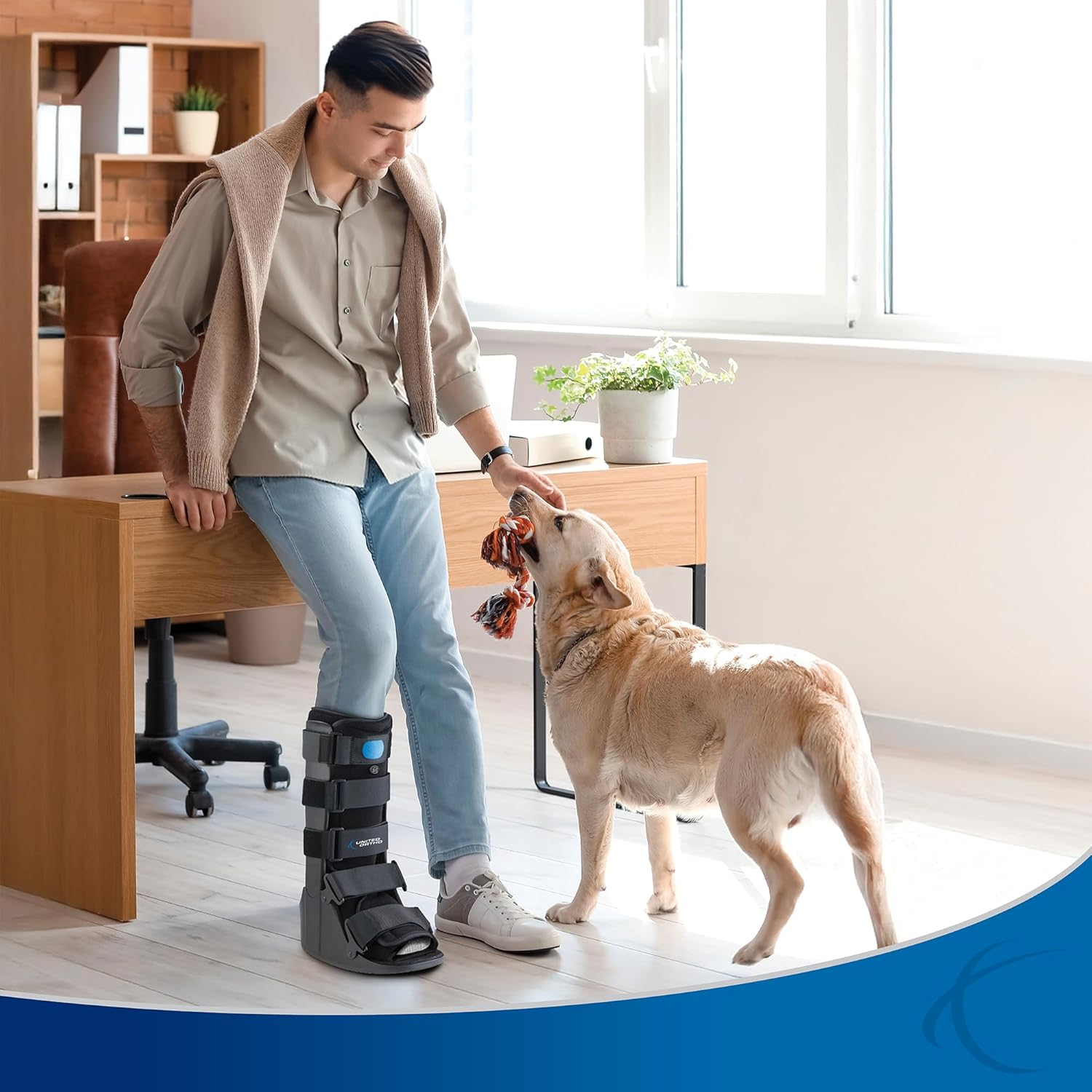 United Ortho Air Cam Walker Fracture Boot, Small, Black (USA14103)