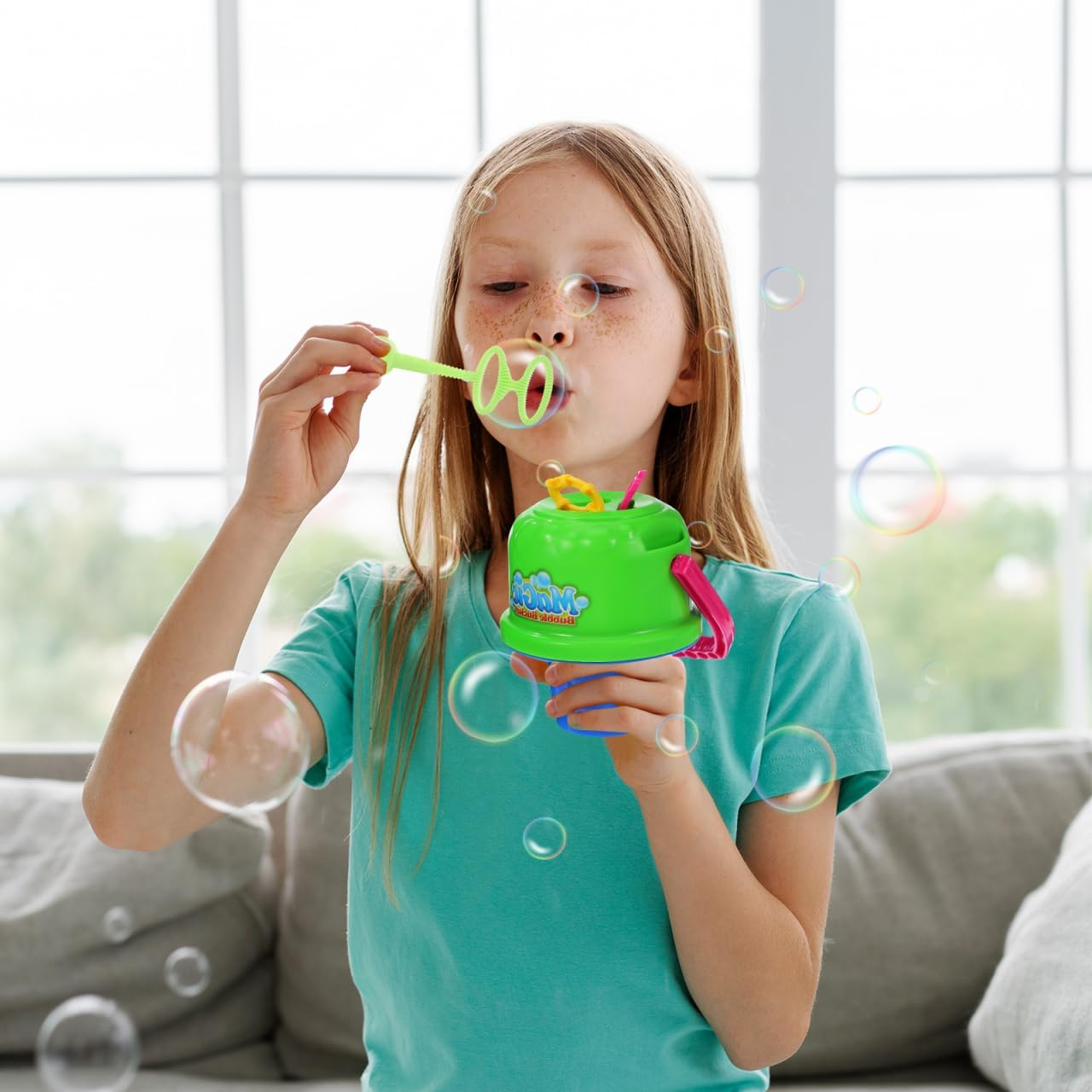 Totority Kids Bubble Machine Set - Spill Proof Bucket & Horn Bubble Wand, Safe Abs Plastic, Sound Effects, Portable & Easy to Use for Outdoor Play image number 6