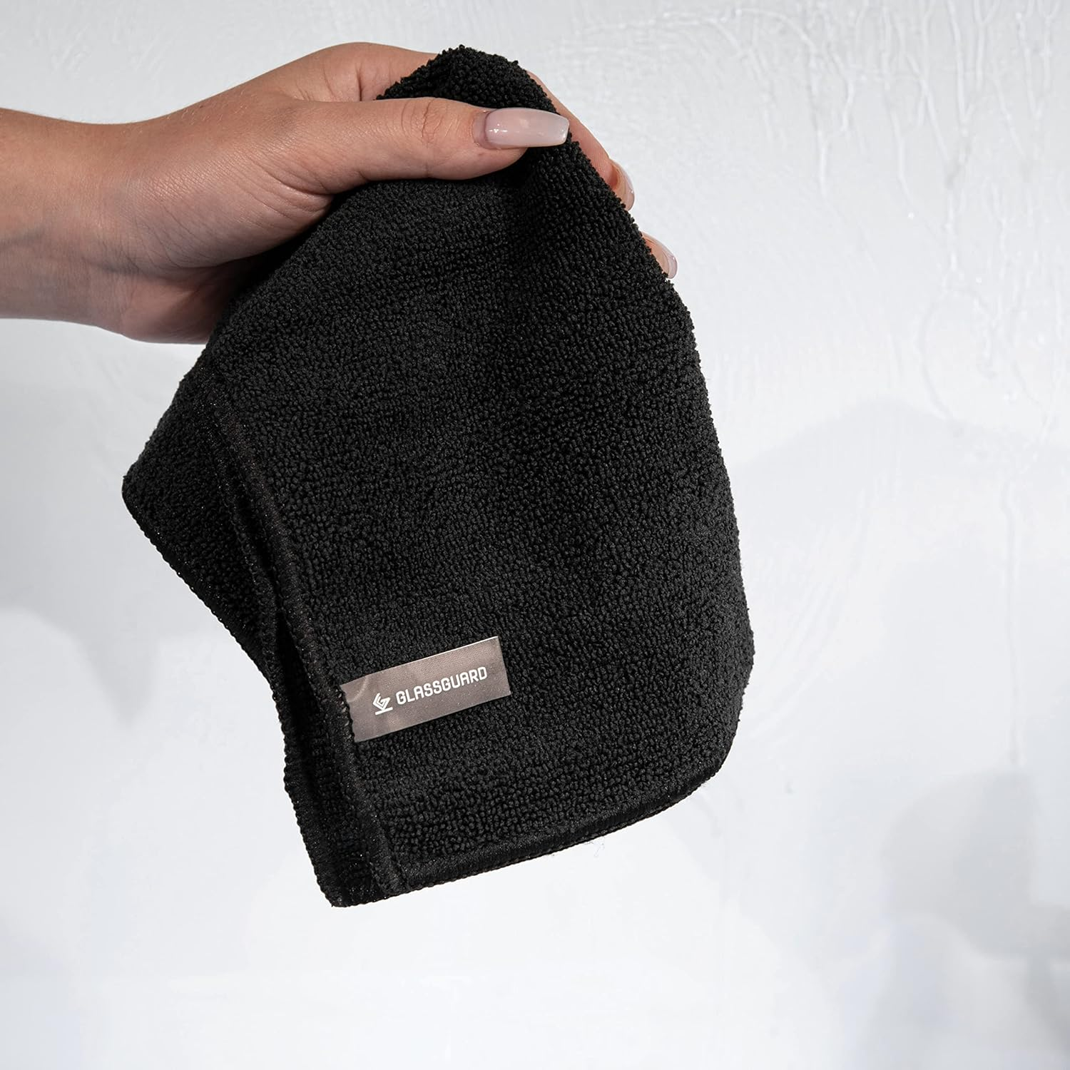 GLASSGUARD Cleaning Cloth Kit - Streak-Free & Lint-Free Multi-Surface, Bathroom & Glass Cleaner - Durable, Quick-Dry, Hypoallergenic Cloths for Household & Cleaning - Reusable Cleaning Cloths (3 Pack)