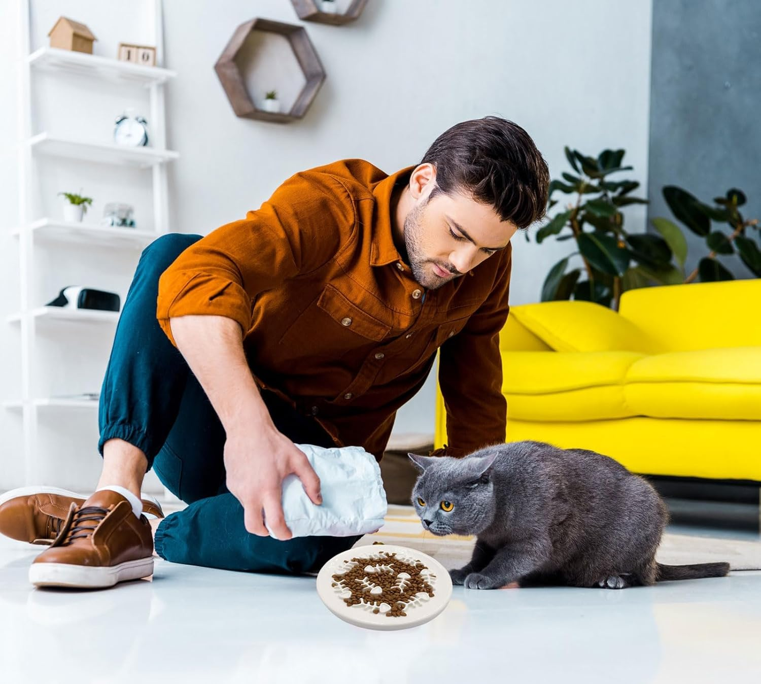 MINZHI Slow Feeder Small Dogs Non-Slip, anti Sling Cat Bowl, Slow Feeder Cat Non-Slip, Reduces Excessive Eating of Pets, Easy to Clean, Suitable for Cats and Dogs image number 4