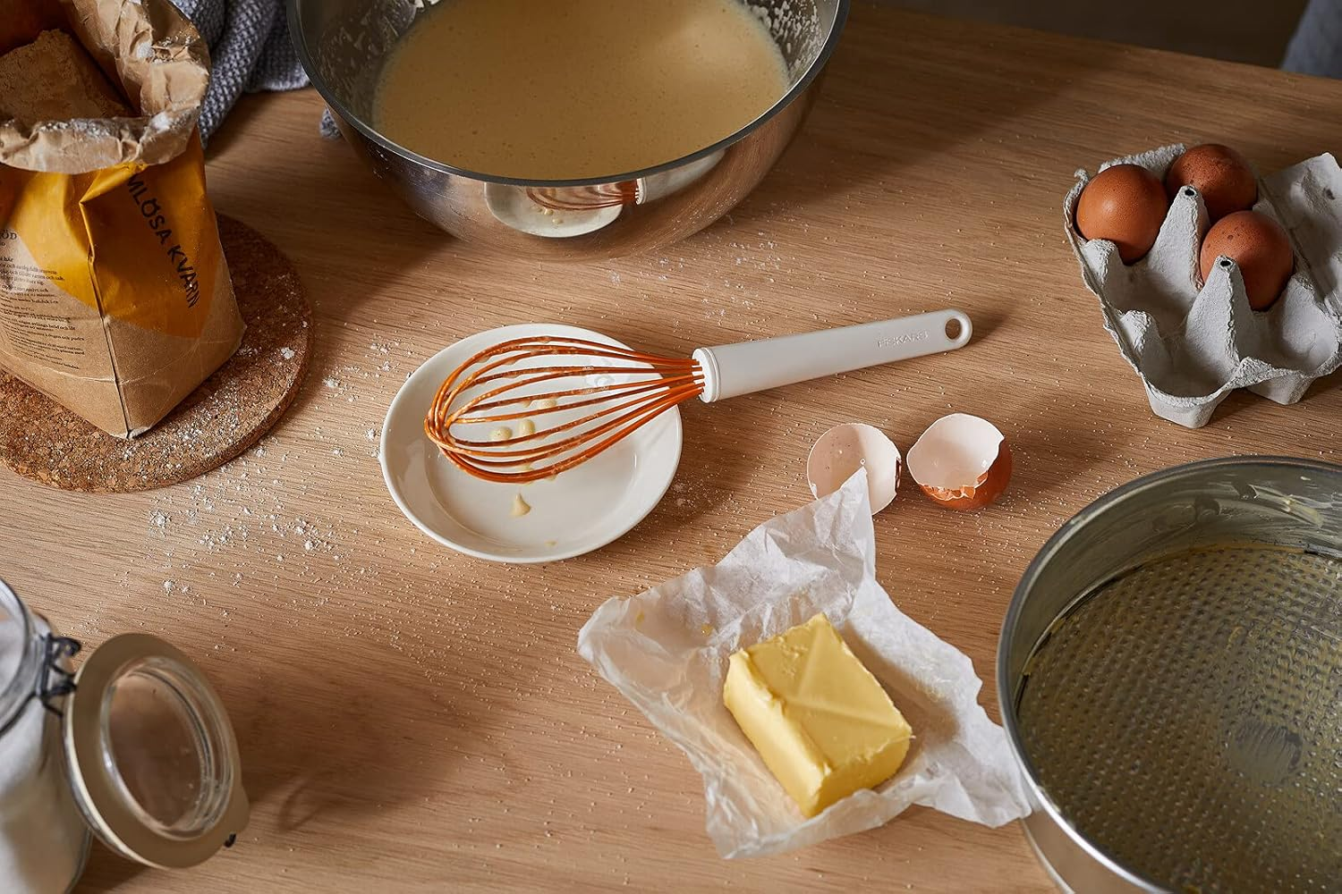 Fiskars Non-Scratch Silicone Whisk, Multicolour image number 3