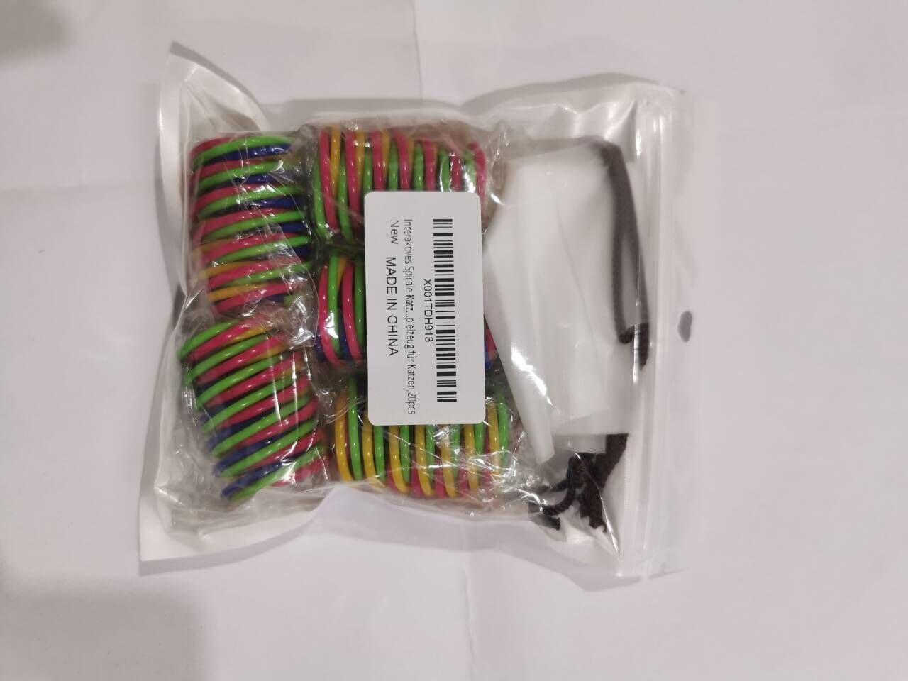 Interactive Spiral Cat Toy, Cat Spring Toys, Cat Toy Spiral, Colourful Spiral Cat Toy, Plastic Spiral Feathers Interactive Toy, Interactive Cat Toy for Cats, 20 Pieces image number 5