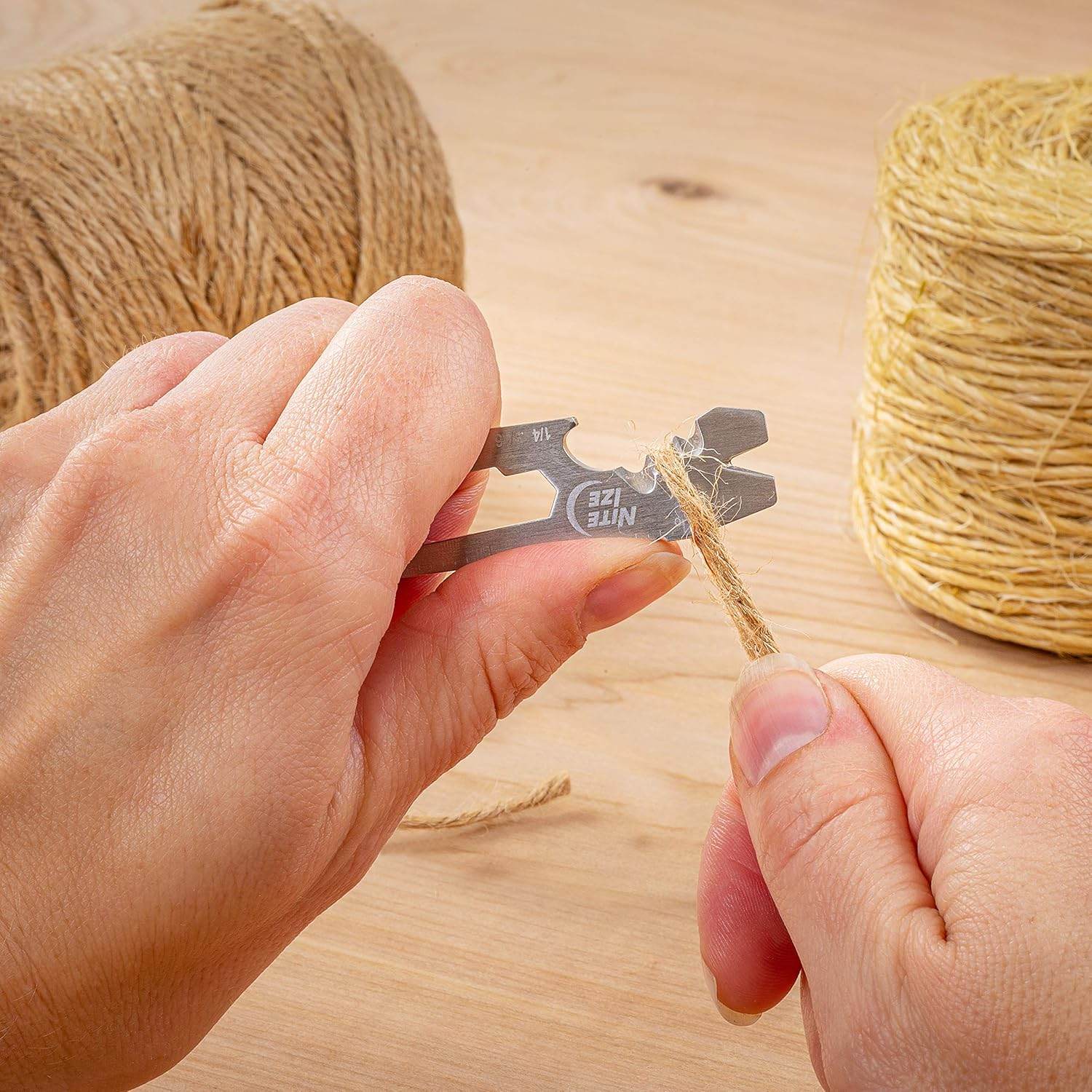 Nite Ize KMTSE-11-R3 Doohickey Keychain Multi Tool, 1 Count (Pack of 1), Stainless Steel image number 2