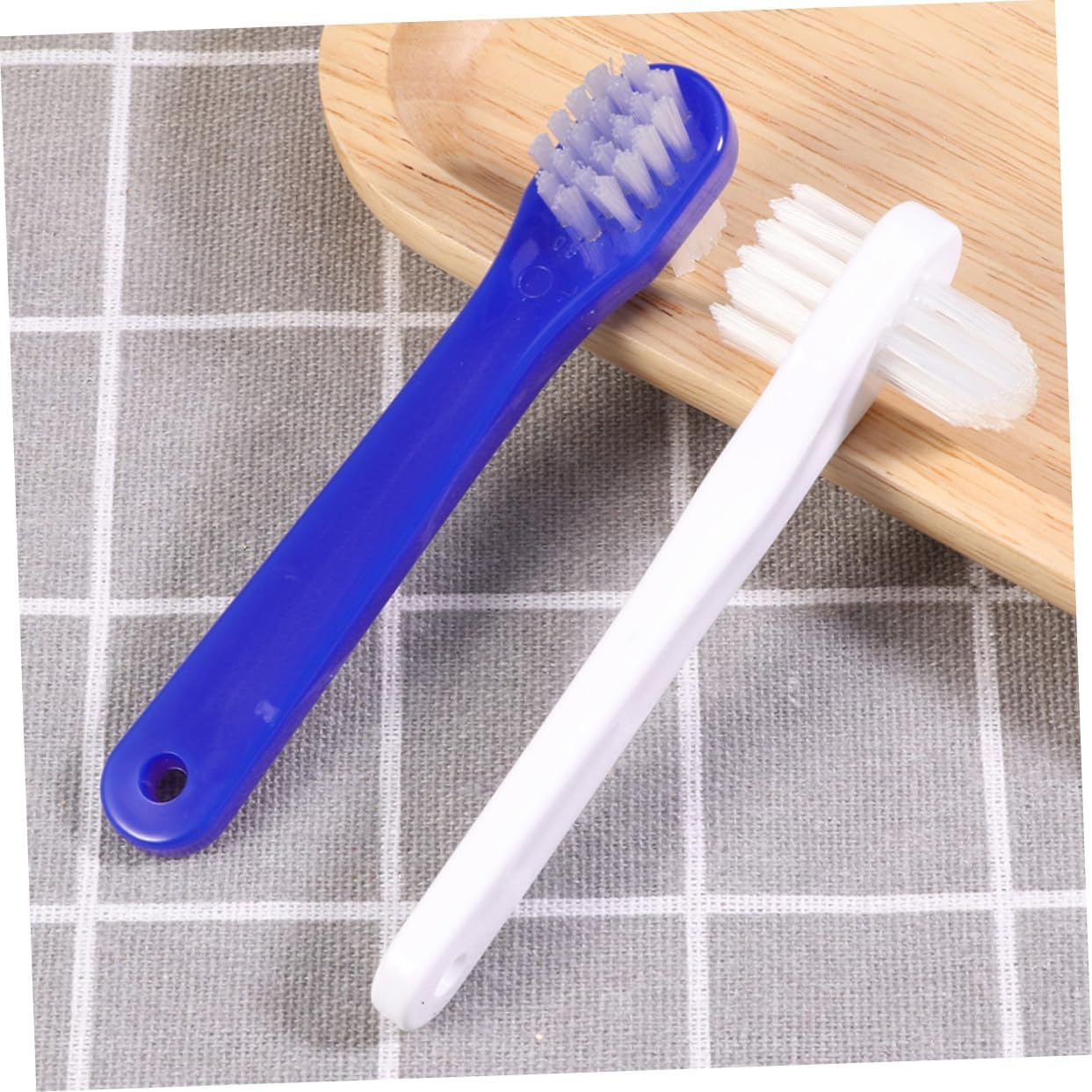 WOFASHPURET 4Pcs Double-Sided Denture Brush with Firm Nylon Bristles for False Teeth Cleaning Non-Slip Handle Portable Includes White and Blue Brushes for Reach Areas and Stain Removal image number 4