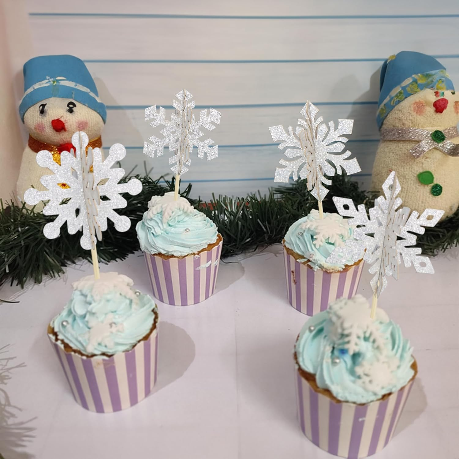 Gyufise 24Pcs 3D Snowflake Cupcake Toppers Double Side Glitter Winter Frozen Cupcake Pick Decorations Winter Theme Party Christmas Baby Shower Birthday Decoration Supplies Silver
