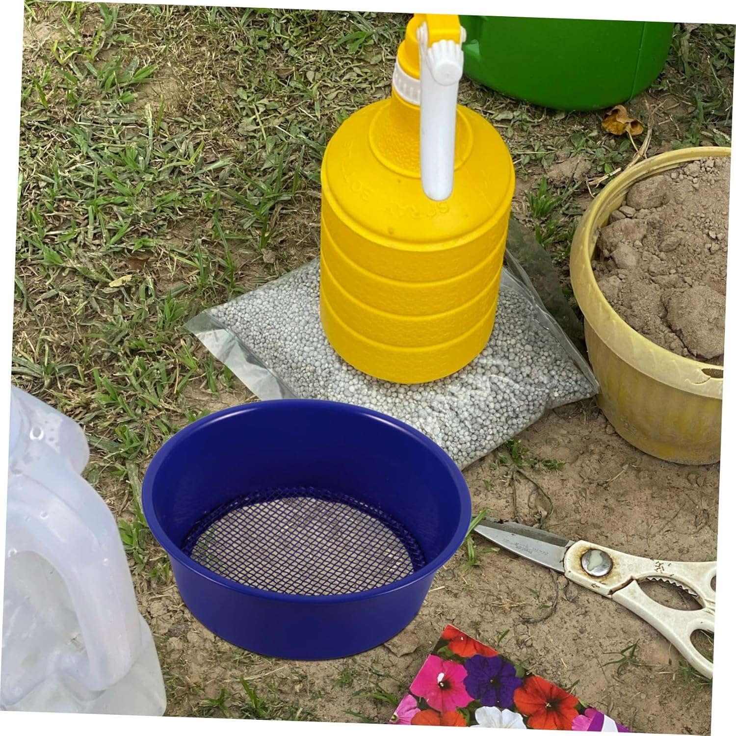 Kisangel Manual Soil Sifter for Garden Planting Fine Mesh Sieve Strainer Garden Sieve for Gardening Sifting Pan image number 1