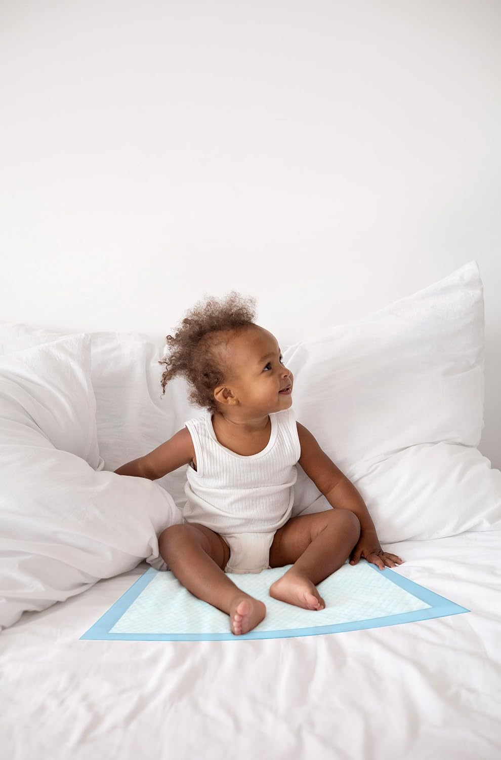 Disposable Underpad 60Cm X 60Cm, Pack of 100, Disposable Changing Pads for Baby and Pet Waterproof Diaper Changing Pad Breathable Underpads Bed Table Protector Mat image number 6