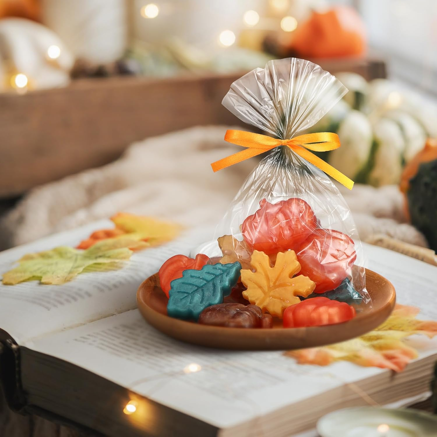 Lineshading 200G Autumn Theme Decorative Soap Fall Baby Shower Favors Decor Pumpkin Acorn Maple Leaf Shaped Mini Soaps for Bathroom Home Wedding Party Bulk Bridal Shower Favors Gifts image number 3