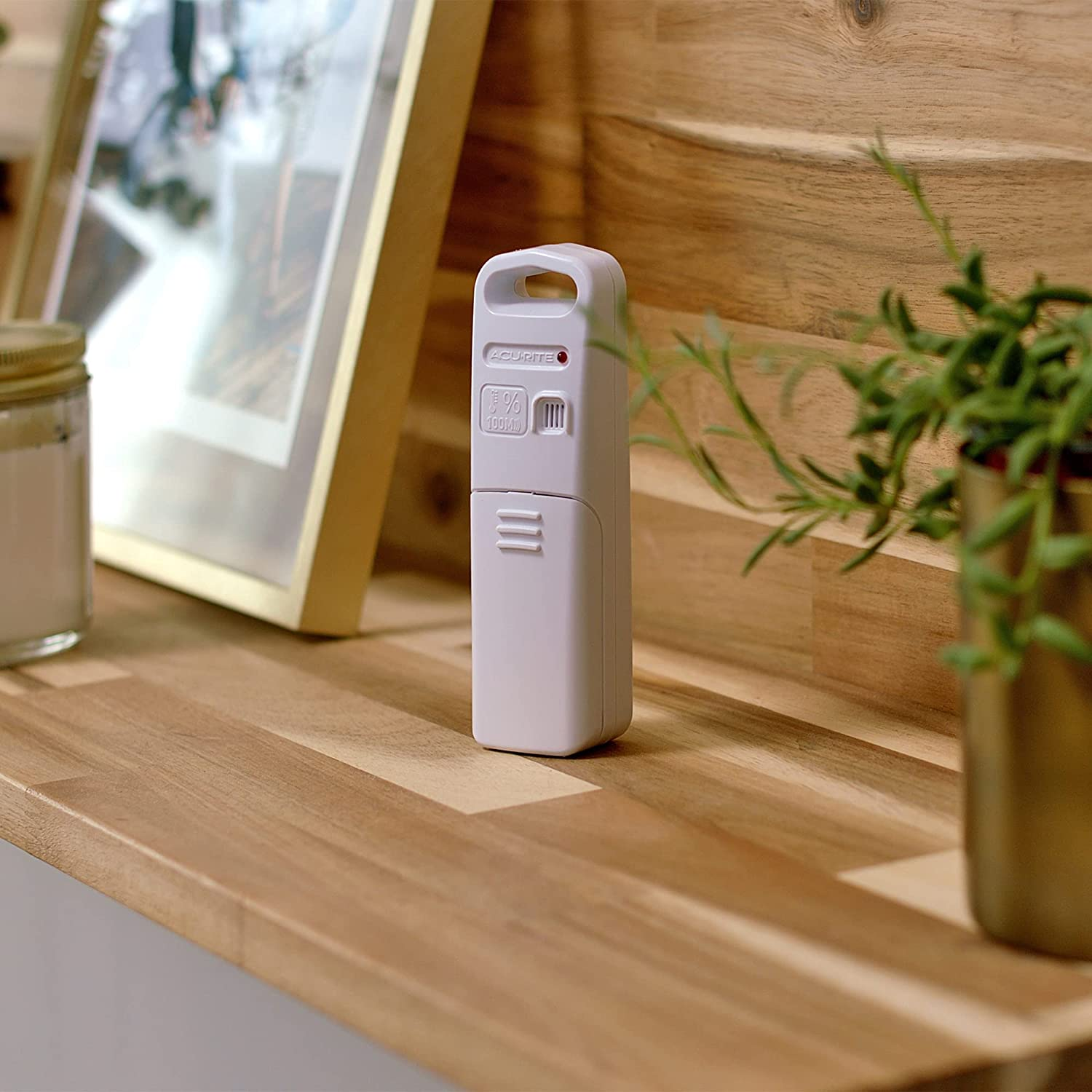 Acurite 06002M Wireless Temperature and Humidity Sensor image number 1