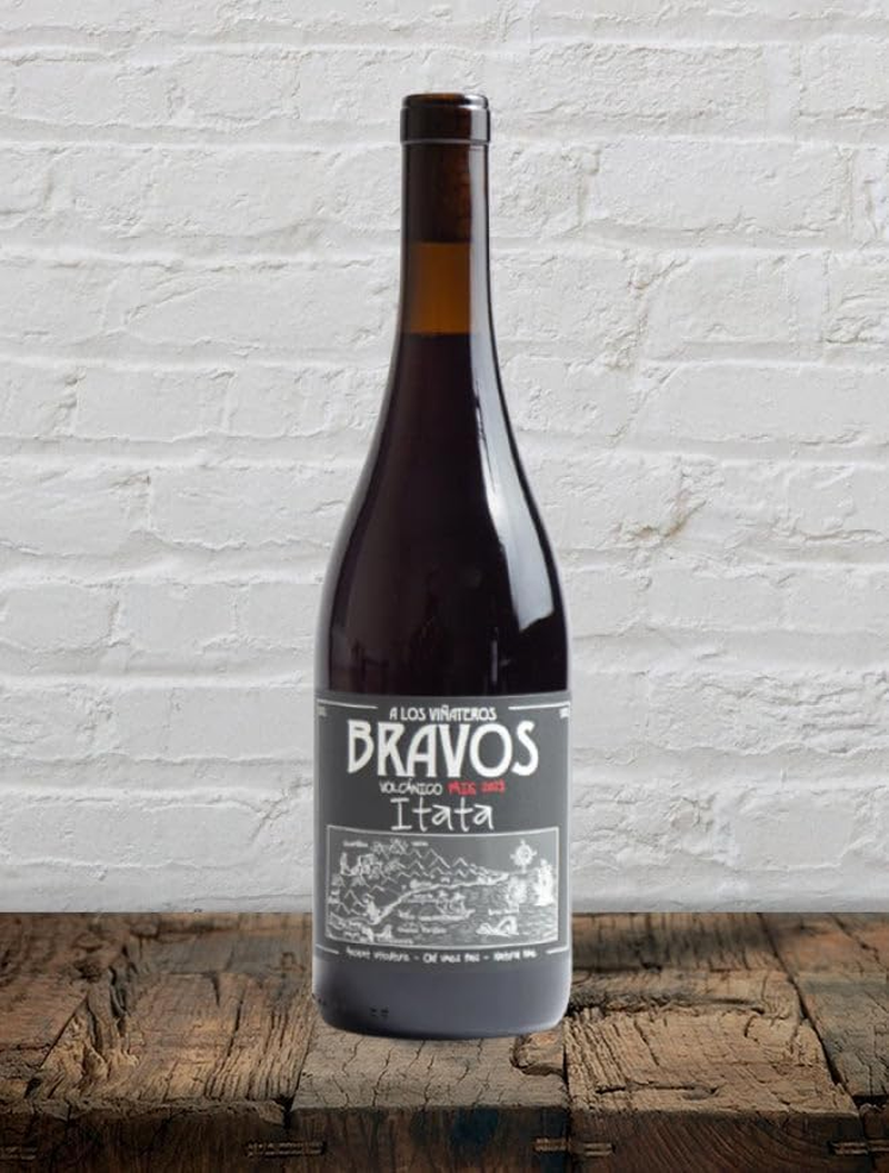 2021 a Los Vinateros Bravos, &lsquo;Volcanico Pais&rsquo;, Itata, Chile