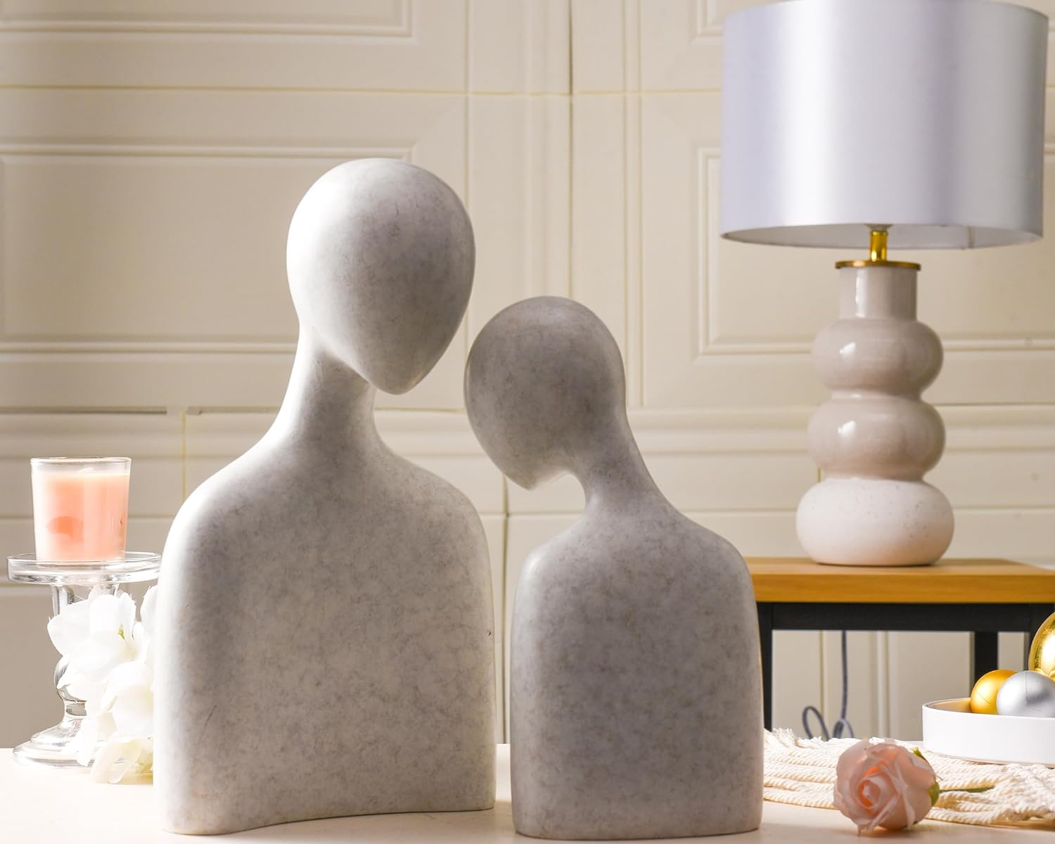 Quoowiit Abstract Couple Sculptures for Home Decor, Romantic Lover Statue for Shelf Decor Office Decor Table Decorations for Living Room Bedroom, Gifts for Anniversary Valentine Birthday (White-Large) image number 4