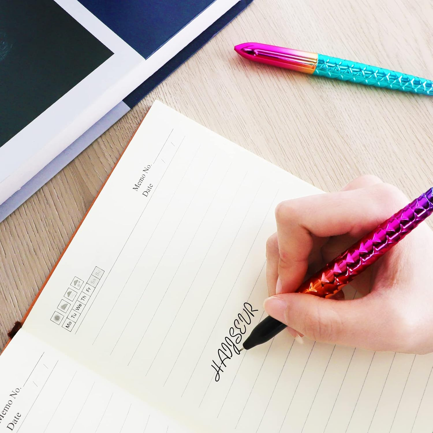 10 PCS Fish Pen, Gel Ink Pens, Rolling Ball Gel Pens Ballpoint Pens, Mermaid Shaped Pens, Fashion Cute Fish-Shaped Pen, School Office Home Party Gift Decor image number 3