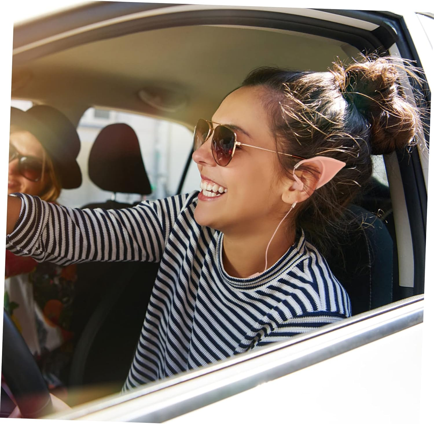 LABRIMP Ear Shape Earphones Microphone In-Ear Music Earbuds for Gaming Lightweight Design for Sports and Travel Wired Earbuds Compatible Smartphones image number 2