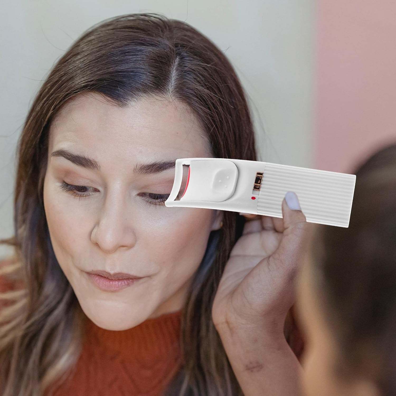 Heated Eyelash Curler Electric Lash Curler Portable Mini Eyelash Curling Tool Quick Heating for Travel White (No Battery) image number 3