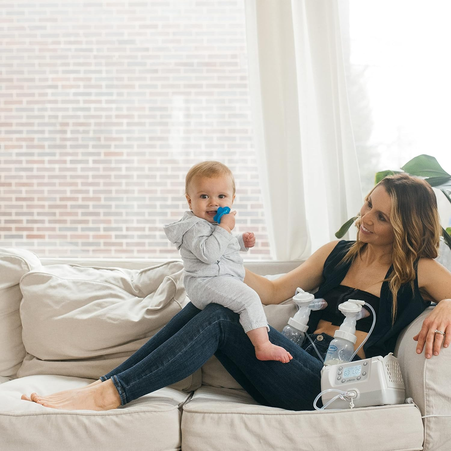 Dr. Brown'S Hands-Free Strapless Front-Close Pumping Bra for Breastfeeding - Black - L/XL image number 6