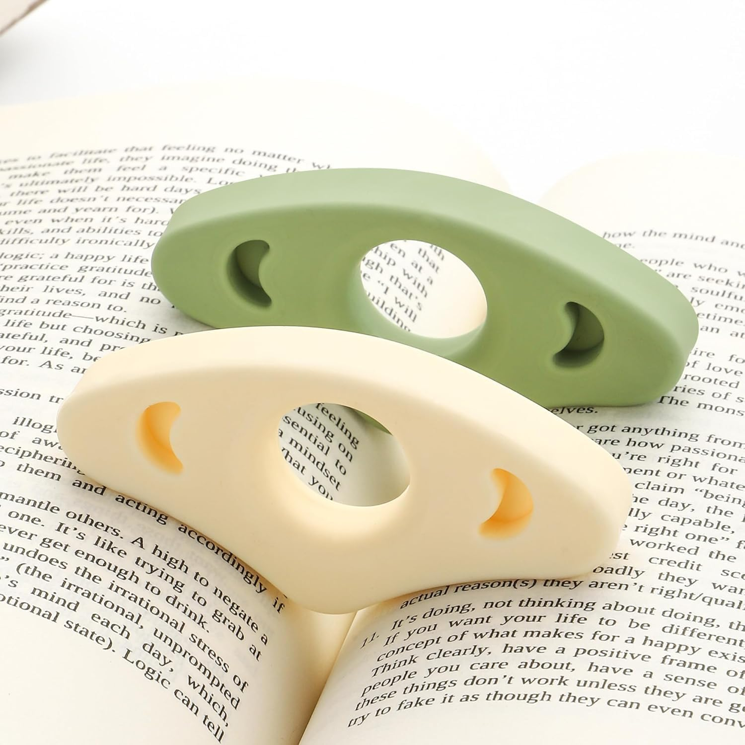 Book Page Holder, 2 Pack Breathable Silicone Thumb Page Holder for Reading, Ideal Book Reader Gifts and Reading Accessories (White+Green) image number 1