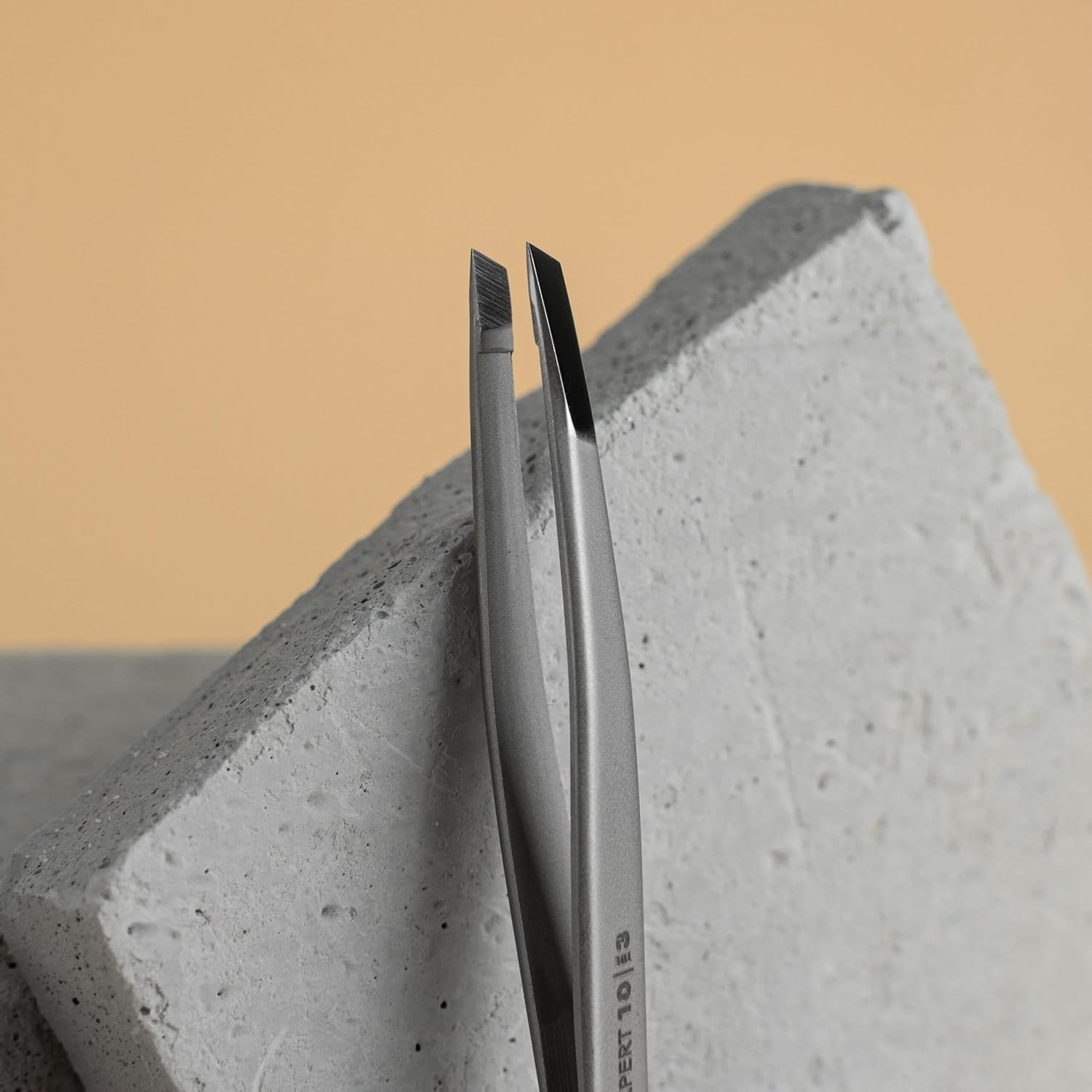 STALEKS PRO Expert 10/3 Precision Stainless Steel Tweezers for Thick and Wide Eyebrows image number 6