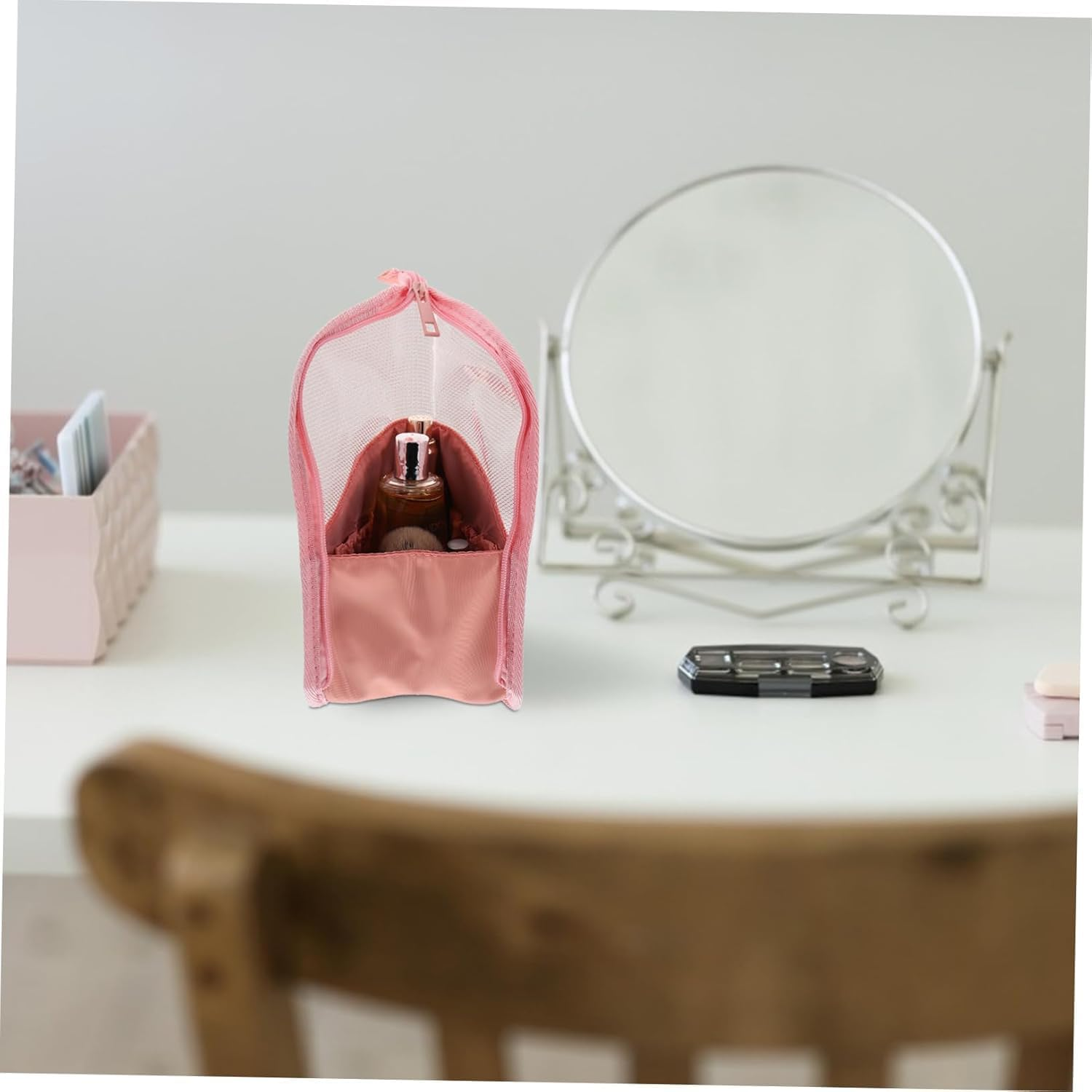 Fokmuaex Stand-Up Makeup Brush Storage Organizer Bag &ndash; Waterproof Dust-Free Travel Holder for Brushes & Cosmetics (Pink)