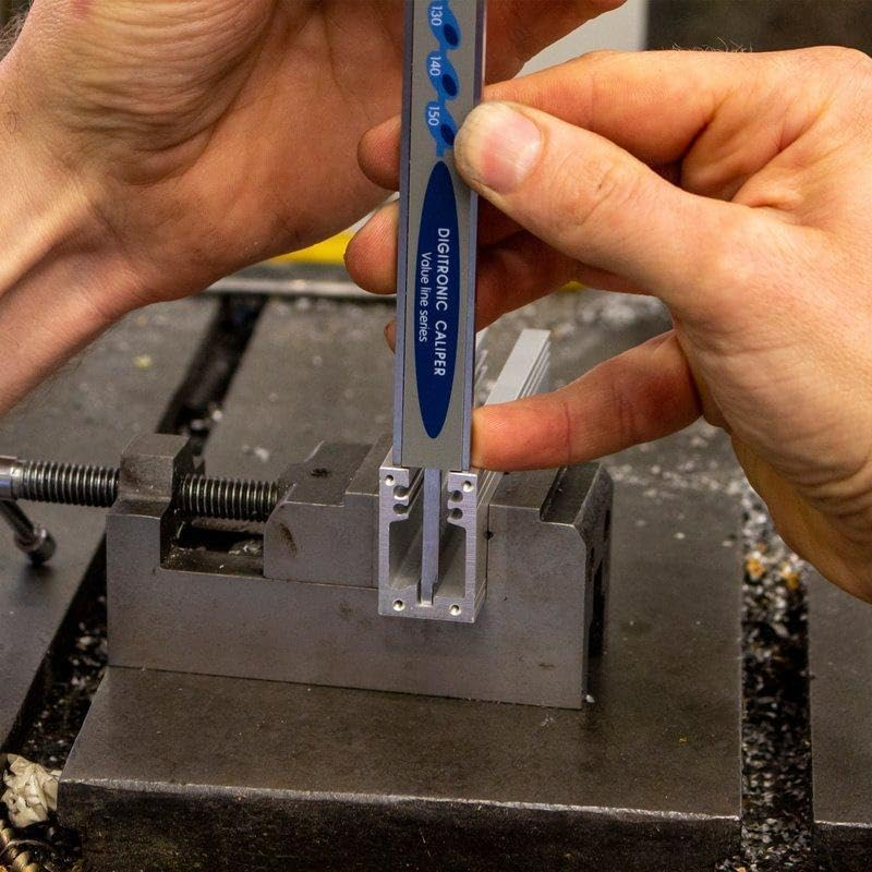 Moore & Wright 0-150Mm/0-6-Inch Capacity Digitronic Caliper image number 4