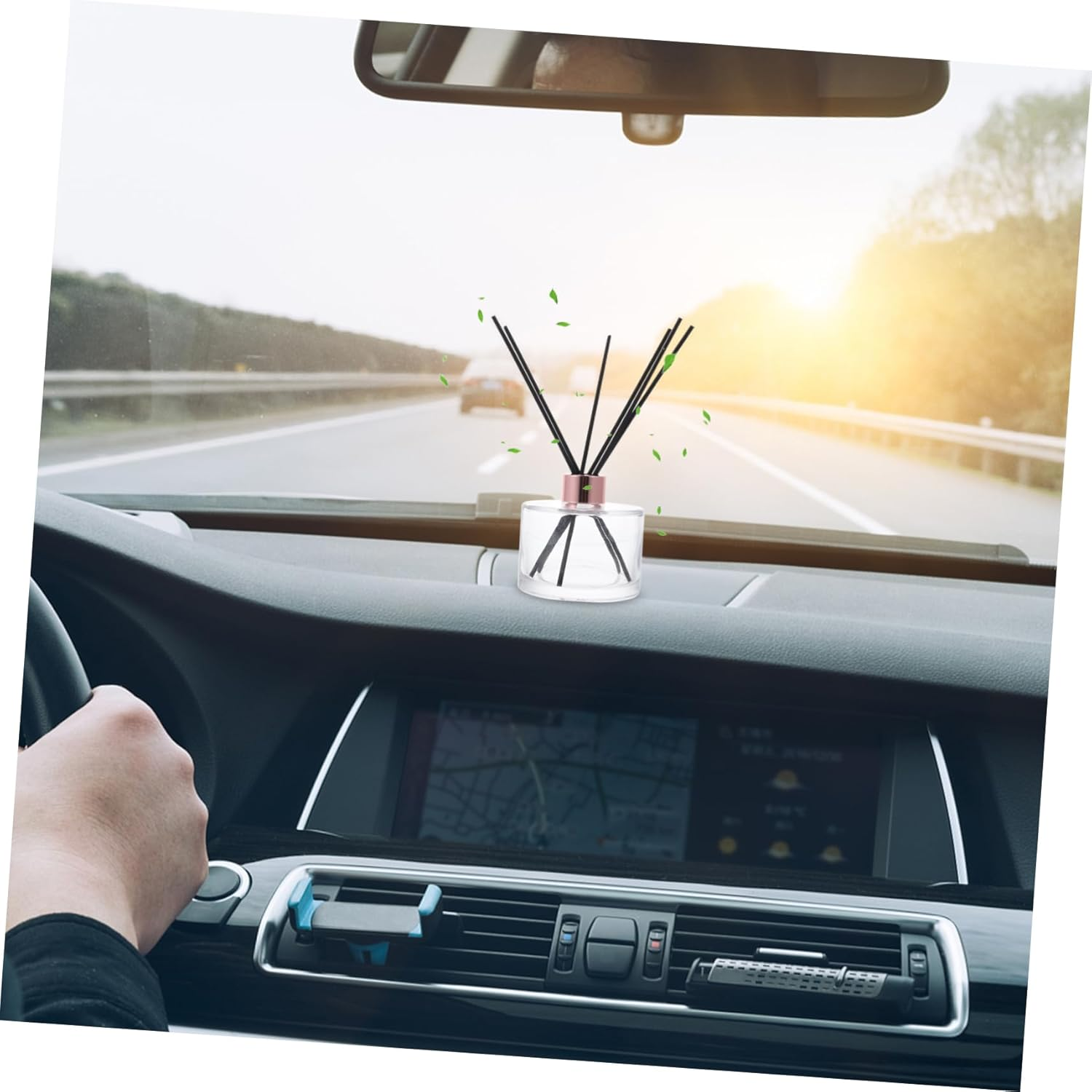 FRCOLOR Home Aromatherapy Perfume Bottle Empty Perfume Bottle Essential Oil Bottle Car Fragrance image number 1