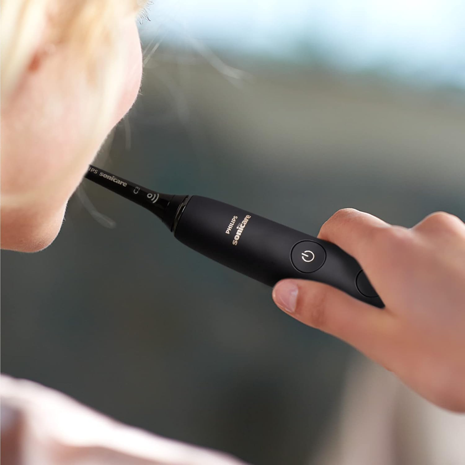 Philips Sonicare Diamondclean Series 9000 Double Pack Advanced Whitening Sonic Electric Cleaner with Mobile App, Black/Rose Gold (HX9914/61) image number 2