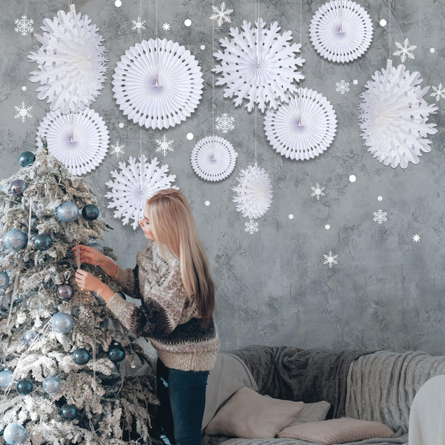 11 Pieces Christmas White Decoration, Paper Snowflakes Hanging Decoration, Suitable for Winter Indoor Window Decoration, Winter Wonderland Decorations - Christmas Decorations Indoor image number 2