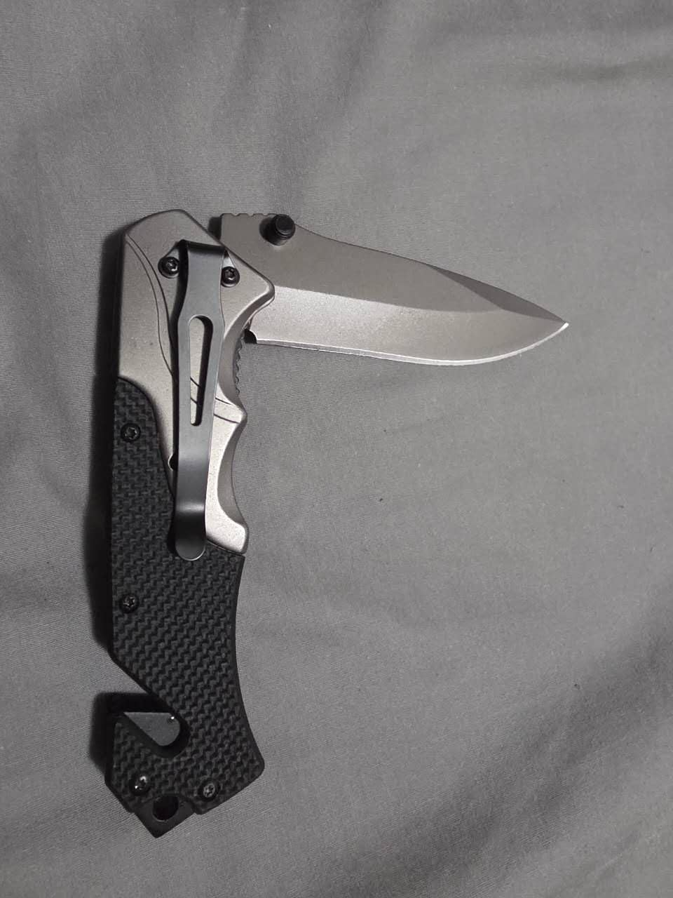 Weebeelu Folding Pocket Knife &ndash; 8Cm Stainless Steel Blade, Ergonomic Metal Handle, Locking Safety Mechanism, Black & Silver &ndash; Lightweight EDC Tool for Outdoor, Camping, Fishing, Hiking image number 1